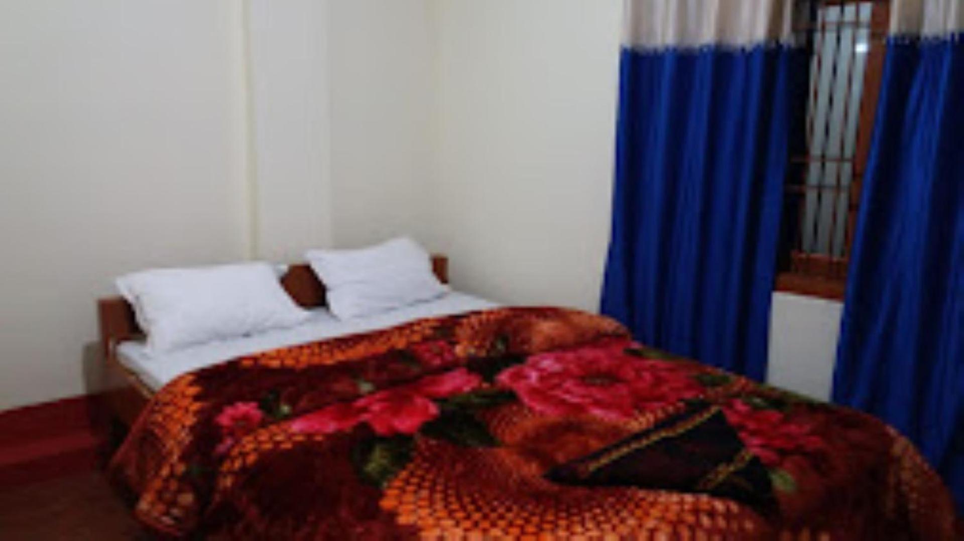 HOTEL DENGCHEM Bomdila view 3