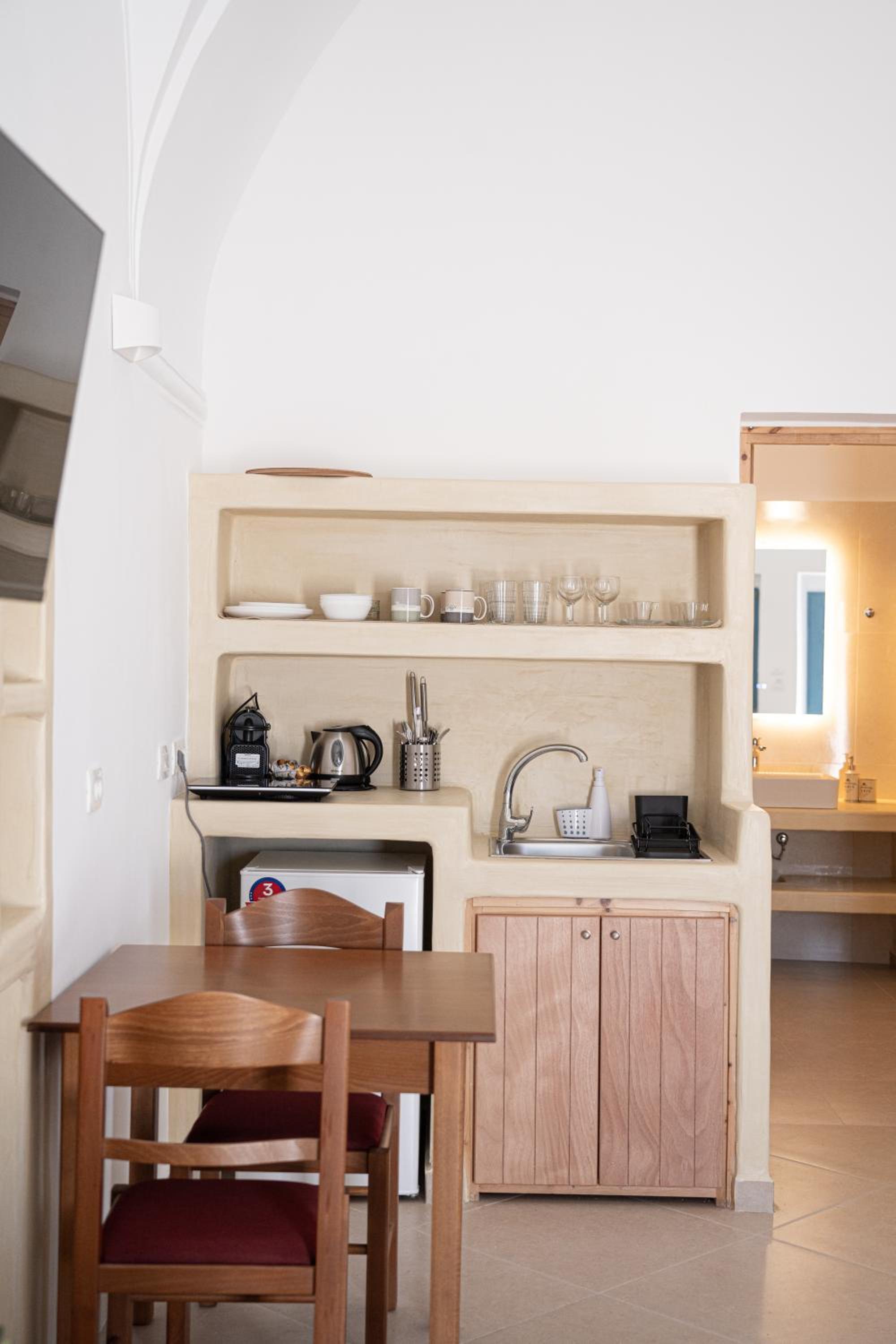 The Beauty of Oia photo 5