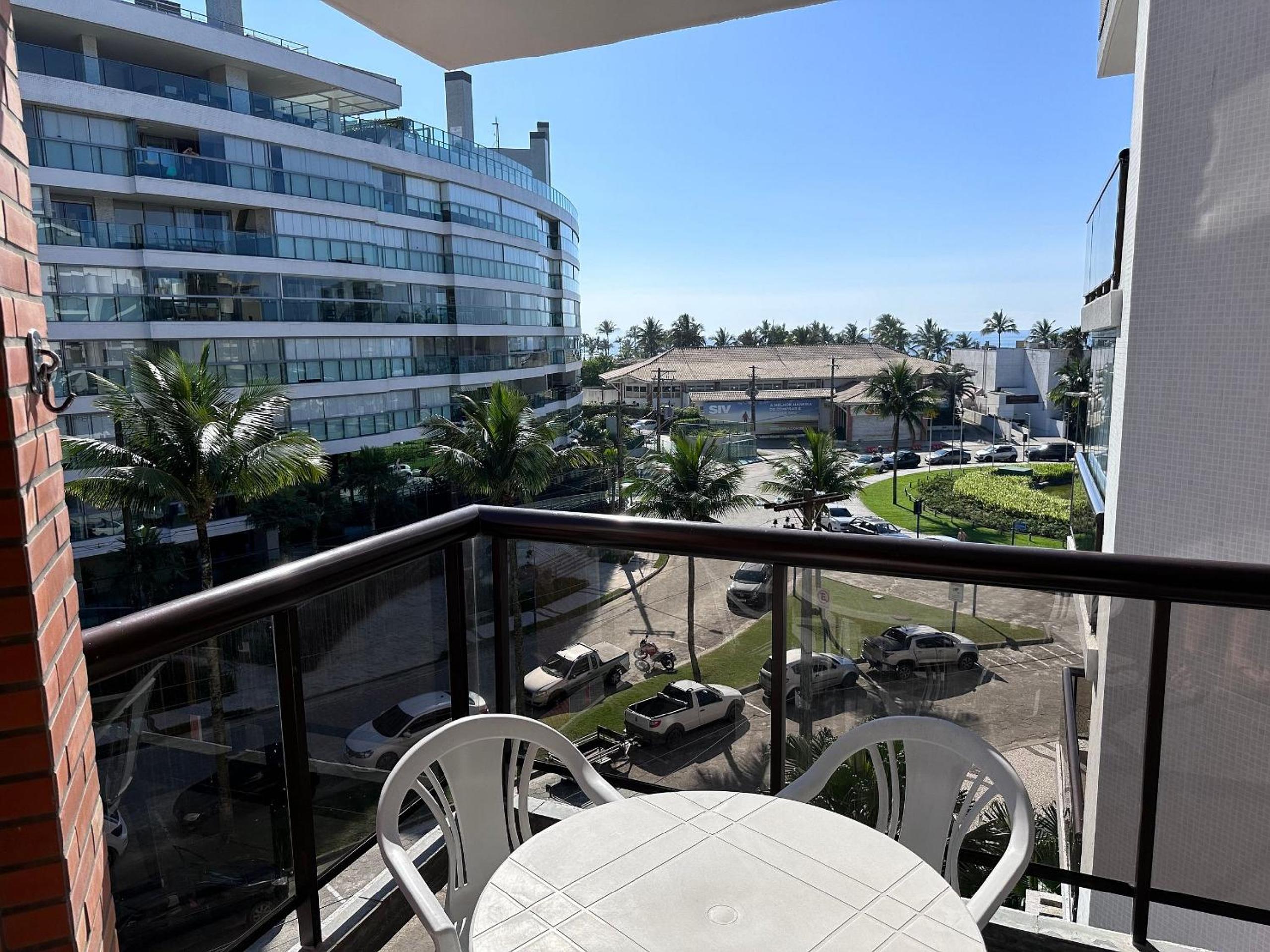 Apartment right on the sand in Riviera de São Lourenço