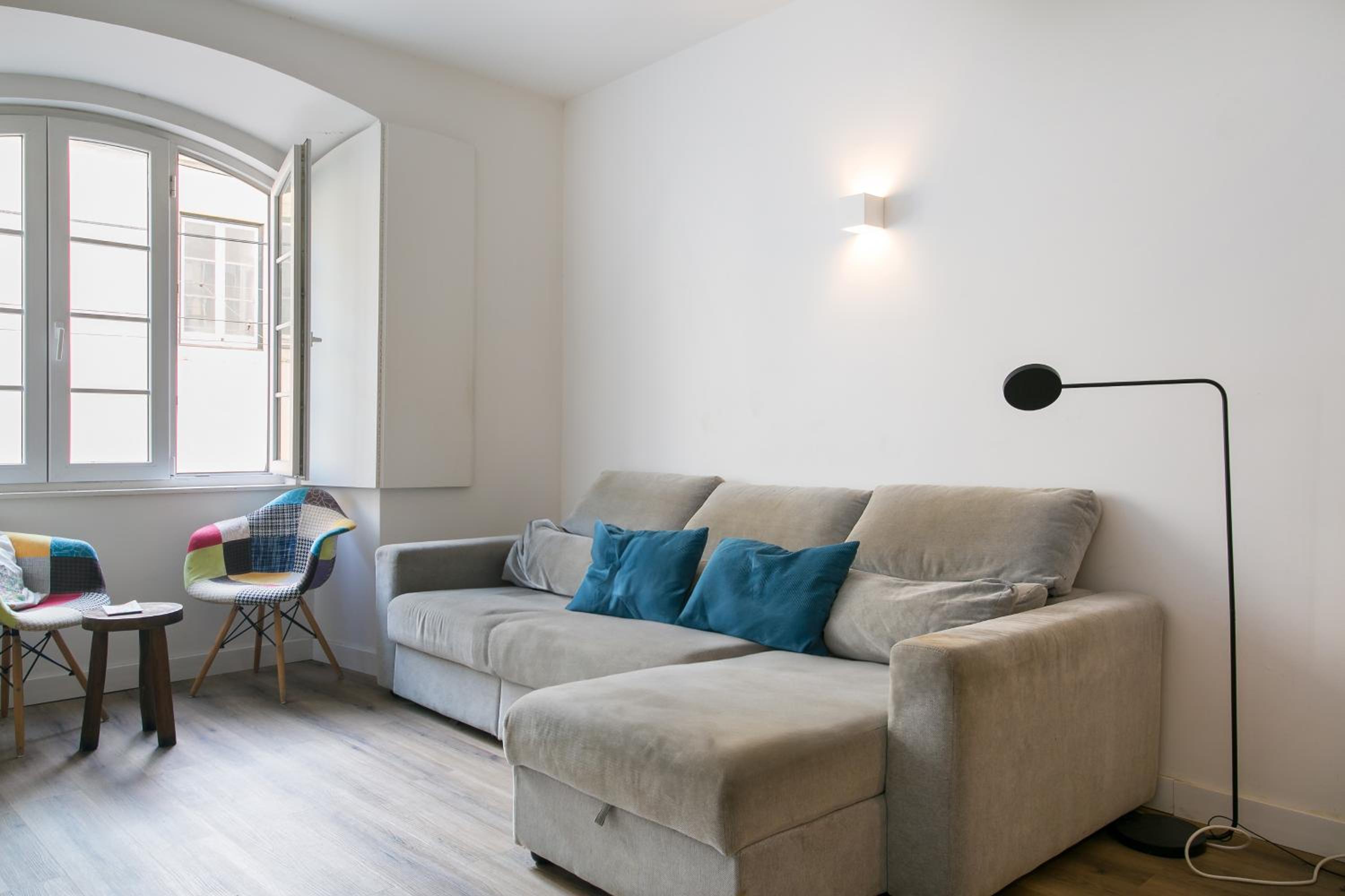 Cozy apartment in Amazing Location! photo 5