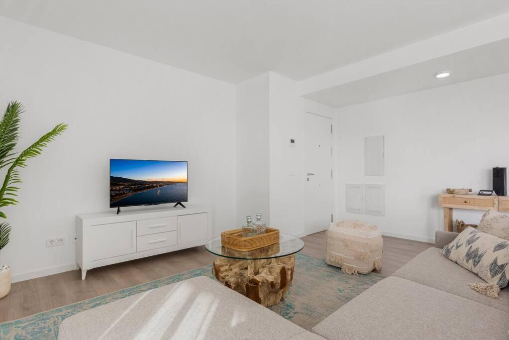 Beautiful Penthouse with Large Terrace