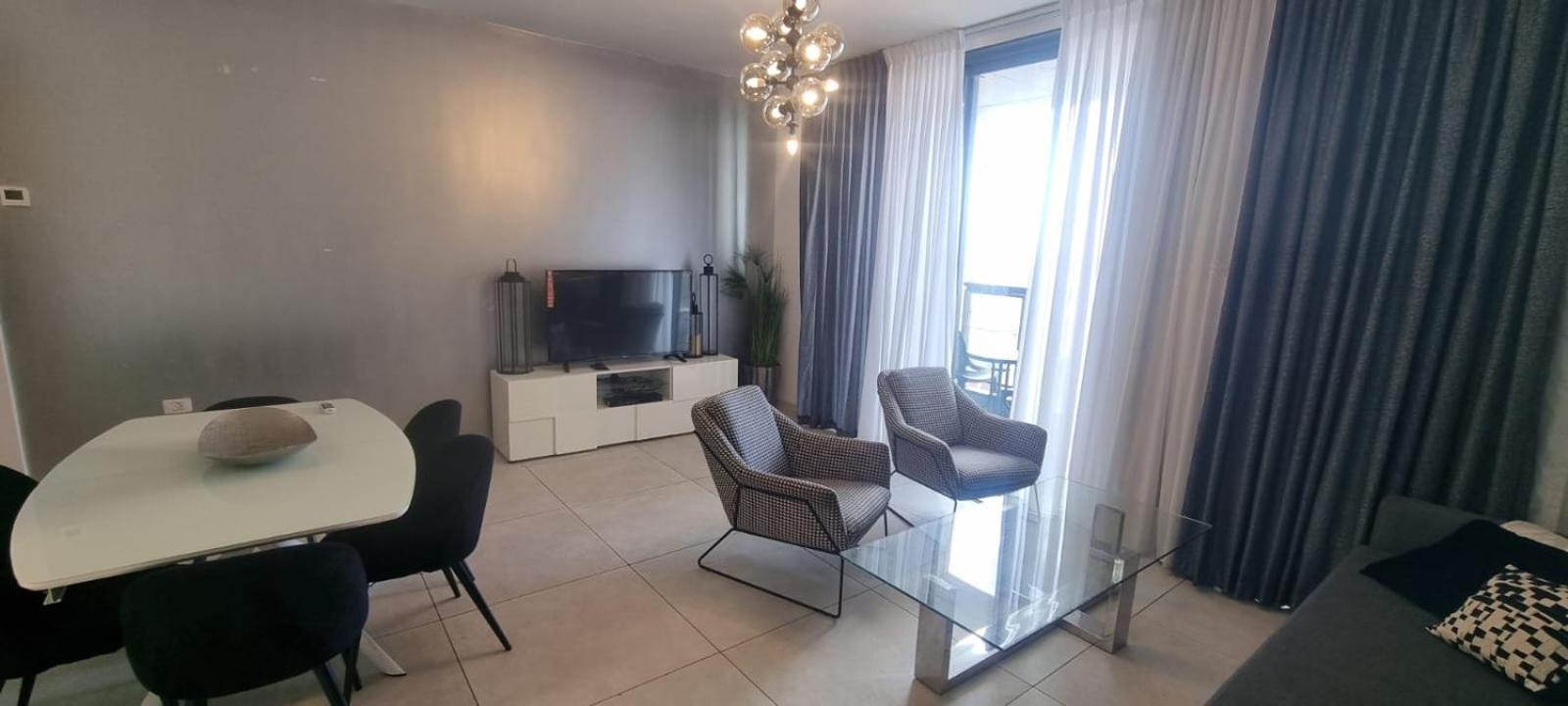 JTower Royal Suites - Alefimmoed