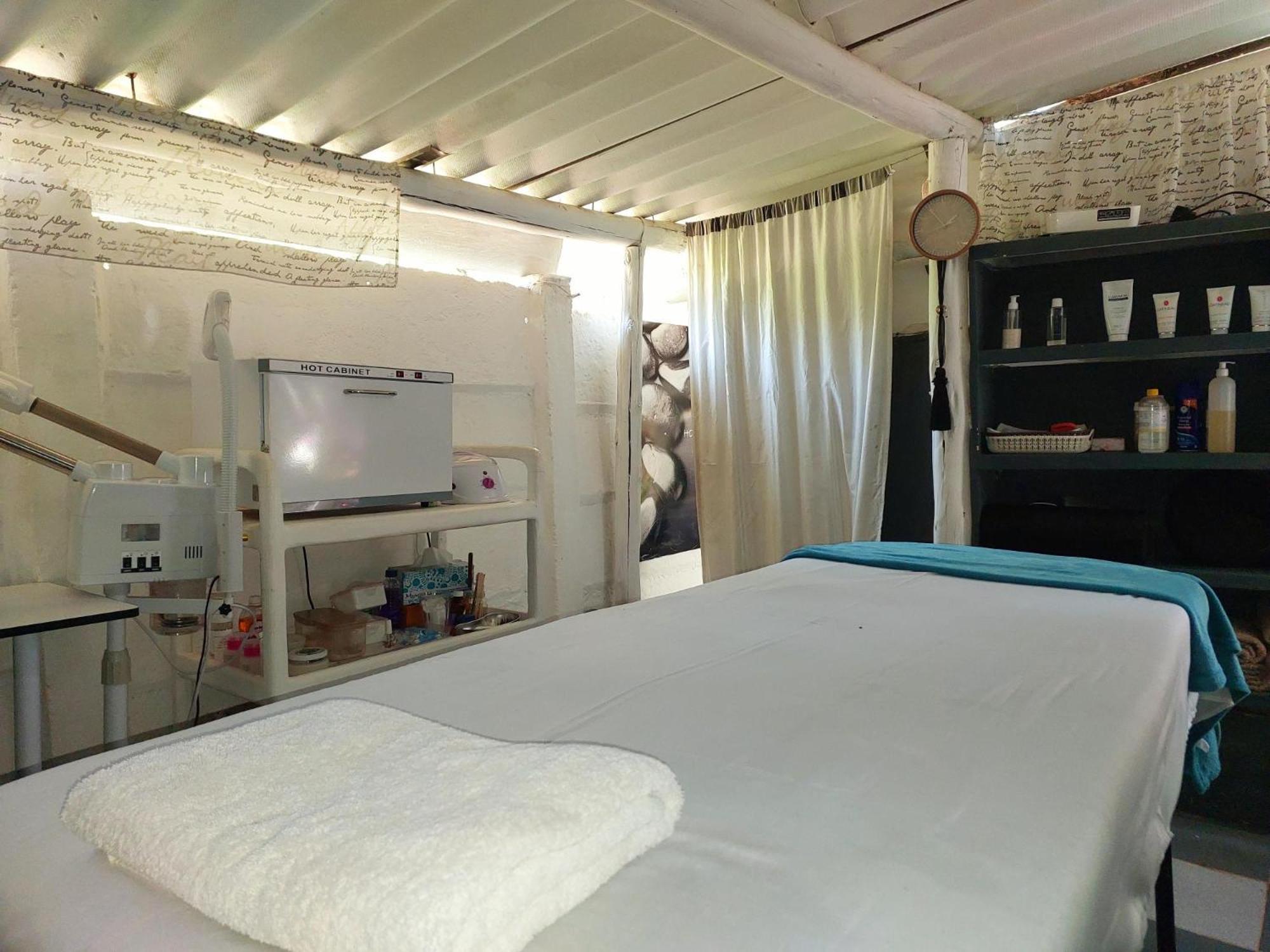 Victoria Falls Backpackers Lodge