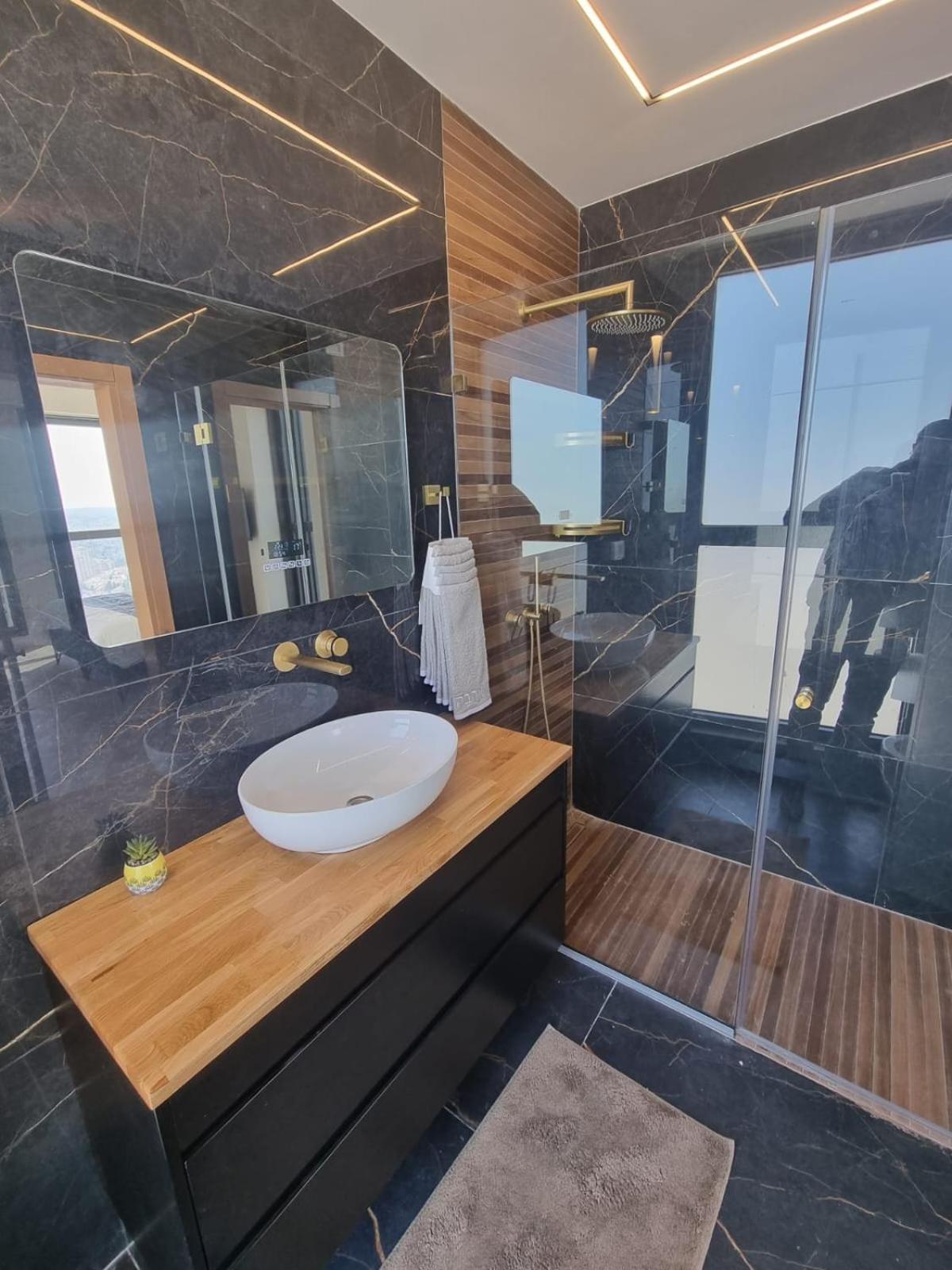 JTower Royal Suites - Alefimmoed
