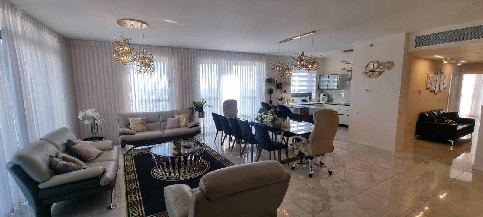 JTower Royal Suites - Alefimmoed