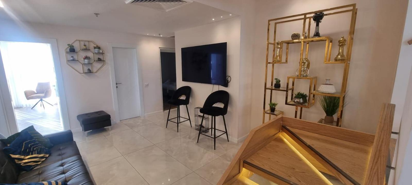 JTower Royal Suites - Alefimmoed