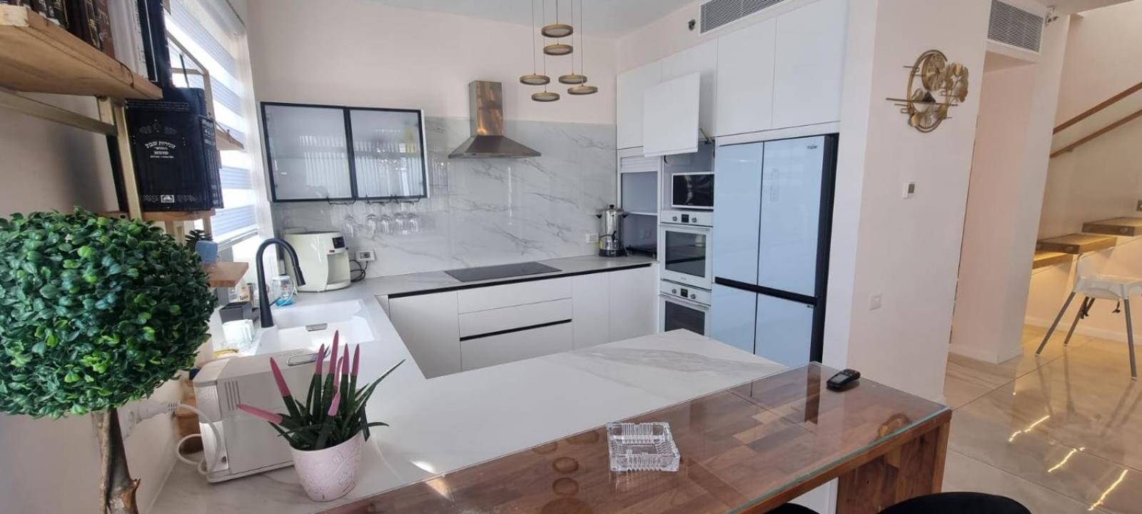 JTower Royal Suites - Alefimmoed