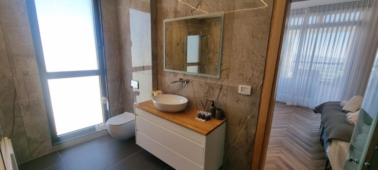 JTower Royal Suites - Alefimmoed