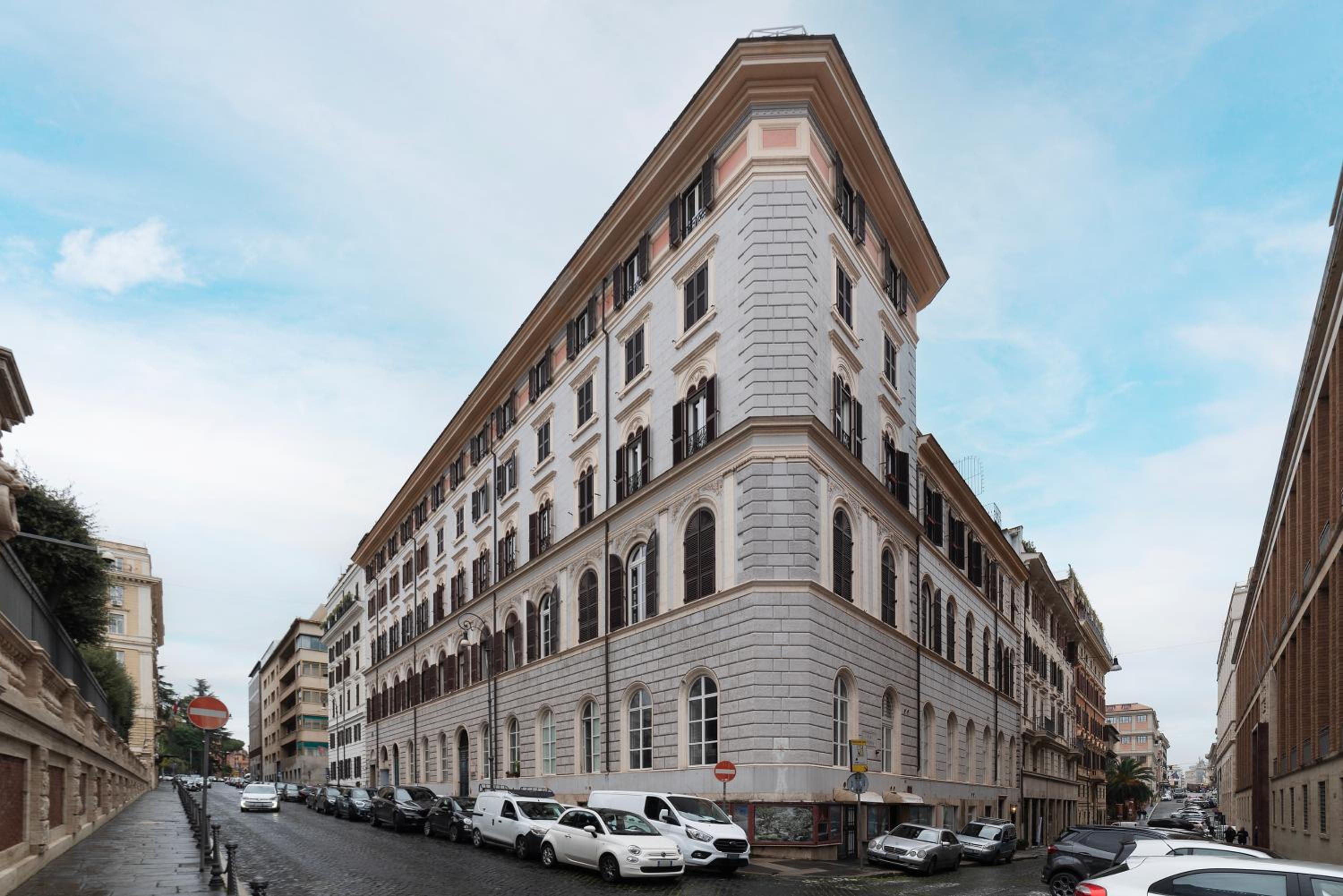 Luxury Loft next to Via Veneto