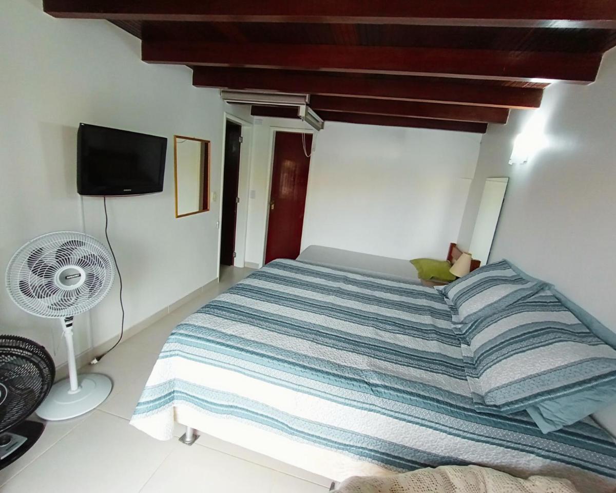 Casa no Peró a 400mt da praia