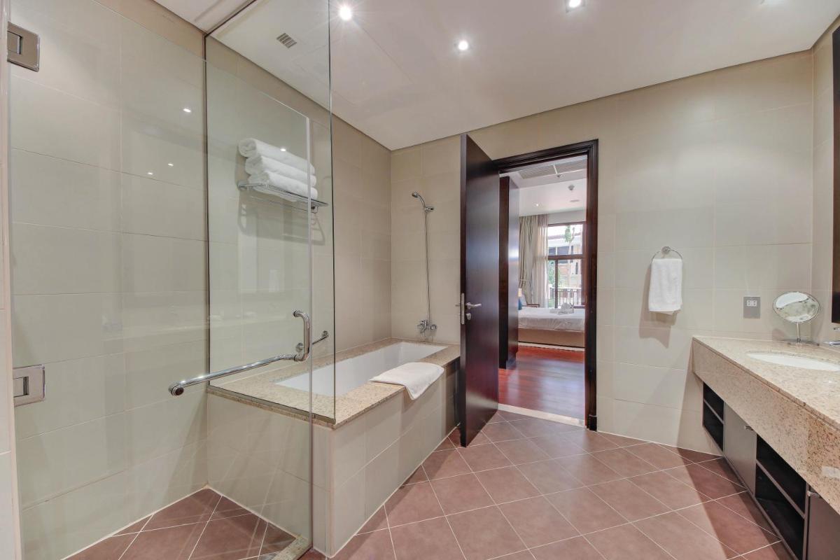 Luxe Getaways Royal Amwaj Palm Jumeirah Resort Apartment Holiday Home