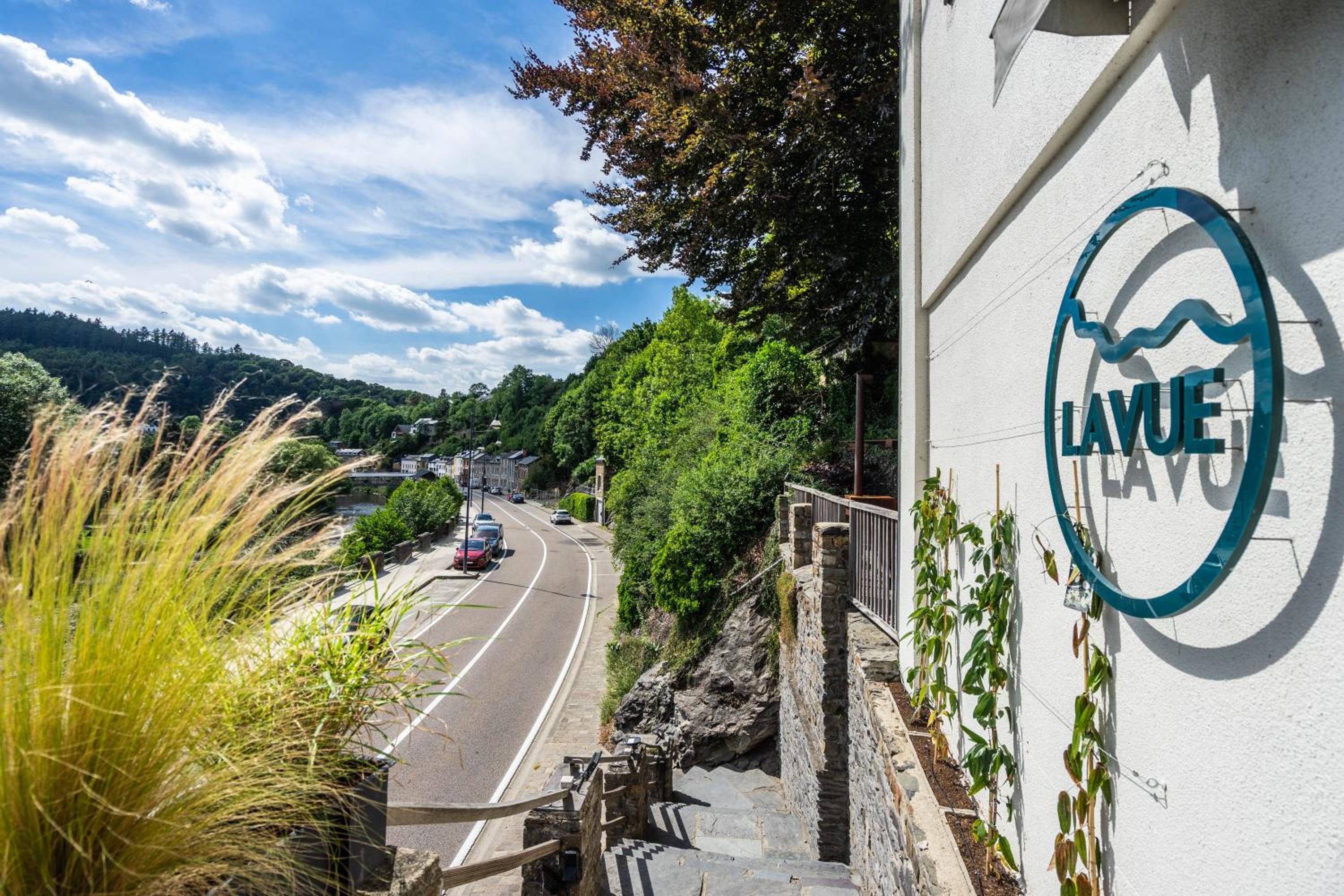 Hotel La Vue gîte familial - Image 1