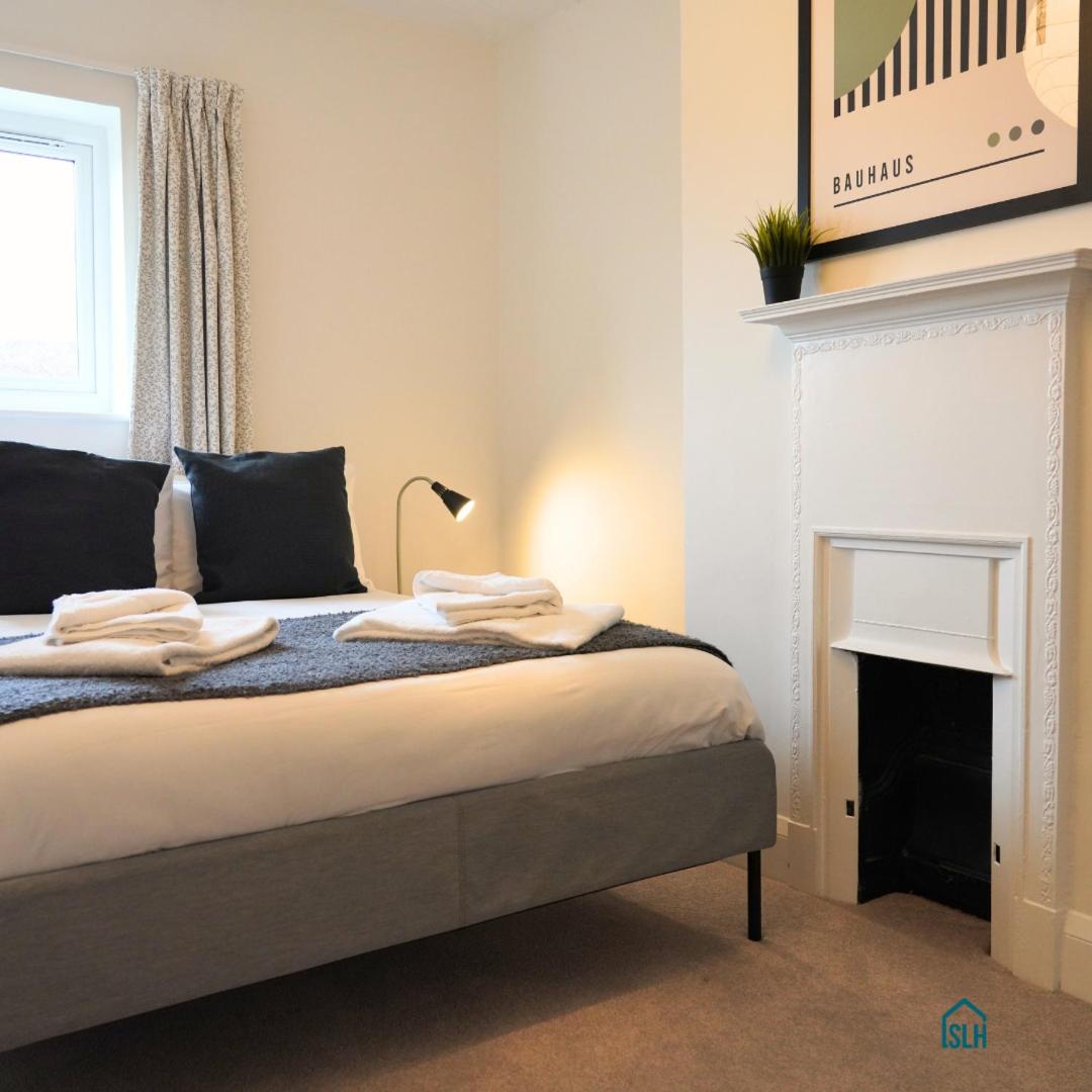 Oxford Vacations - Summertown Oxford- Entire 4 bedroom home, sleeps up to 10- 10 mins to city centre - Property Image 15