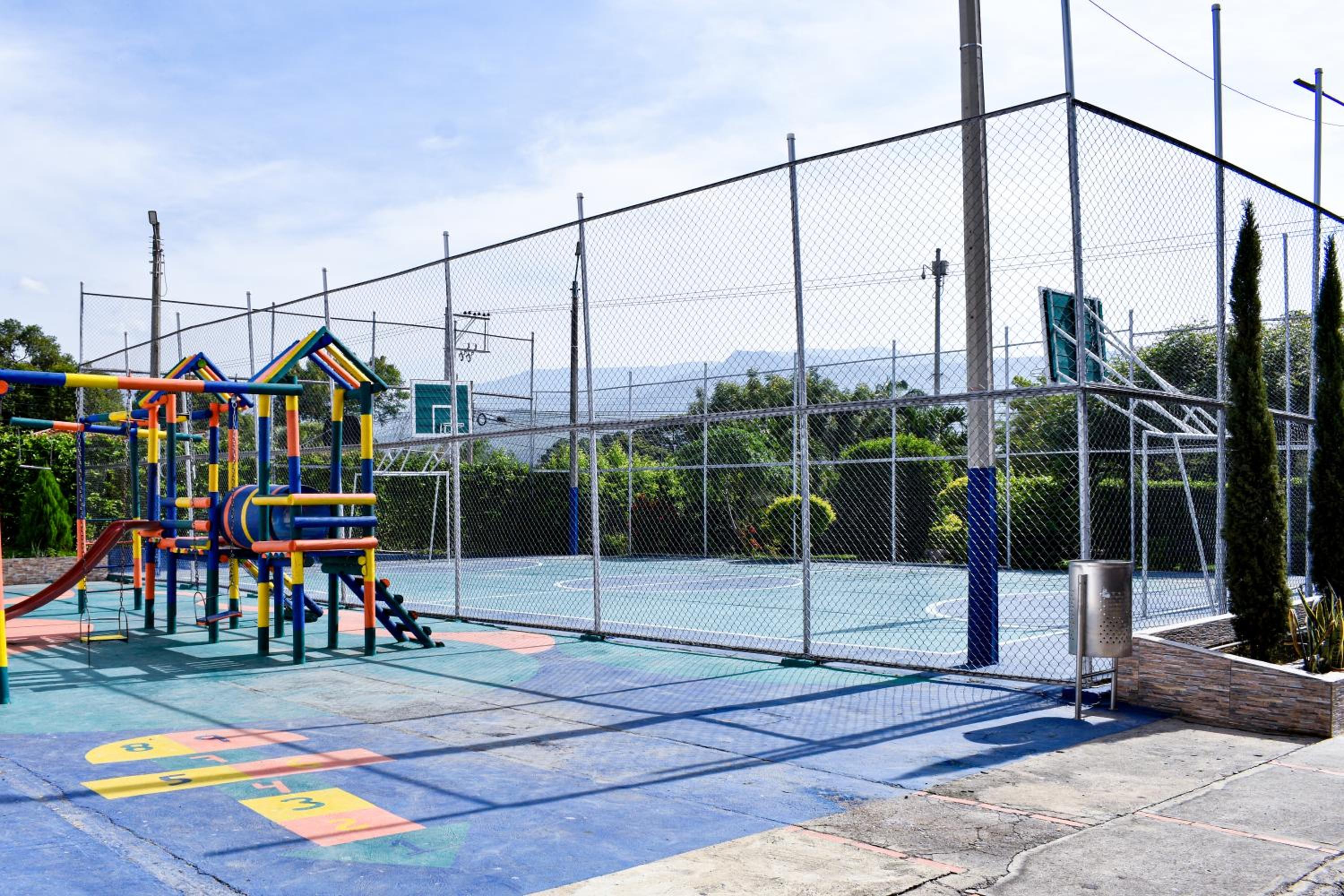 ¡Bienvenido a tu hogar en Cúcuta! Casa Almonacid