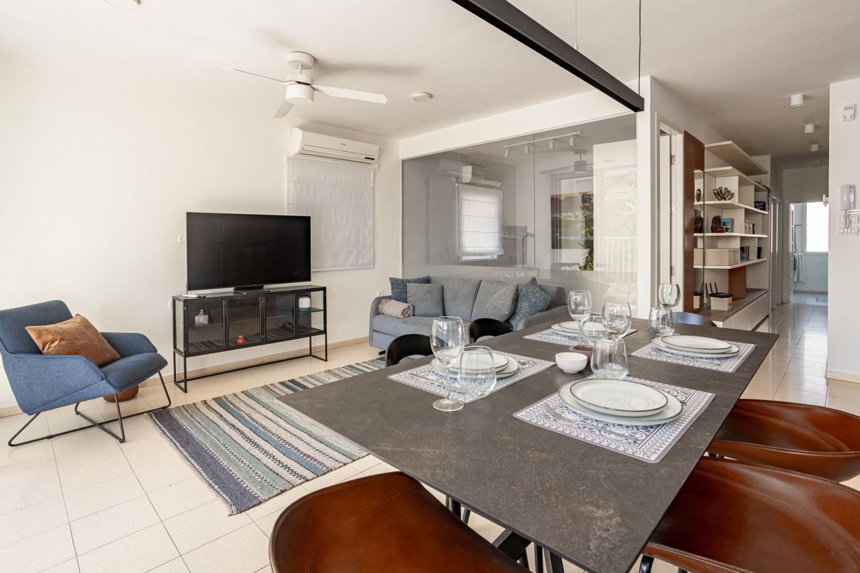 Appartements BnBIsrael - Hovevei Tsiyon Jasmin view 5