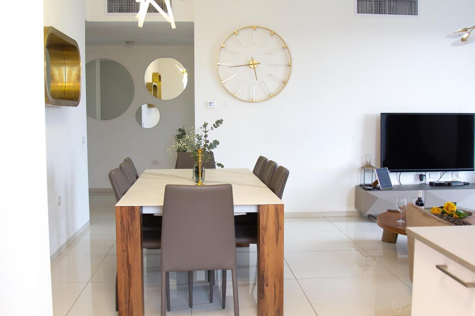 JTower Royal Suites - Alefimmoed