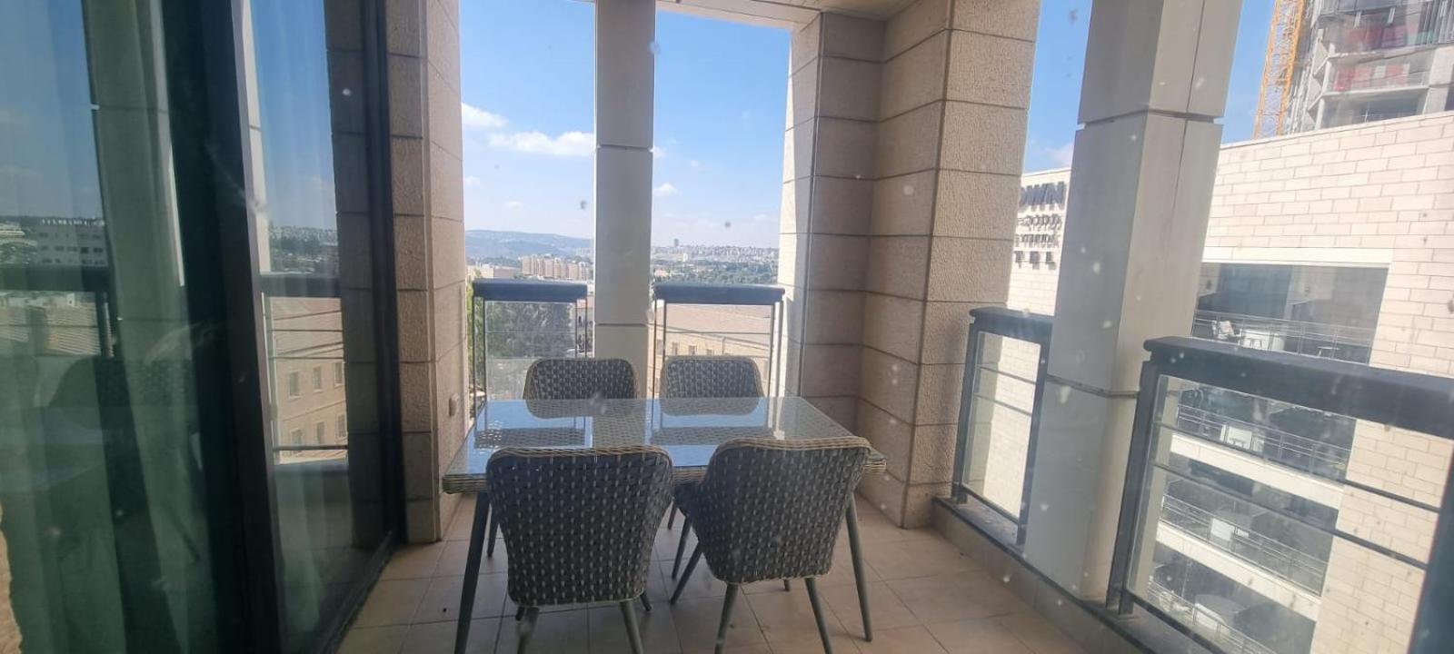 JTower Royal Suites - Alefimmoed