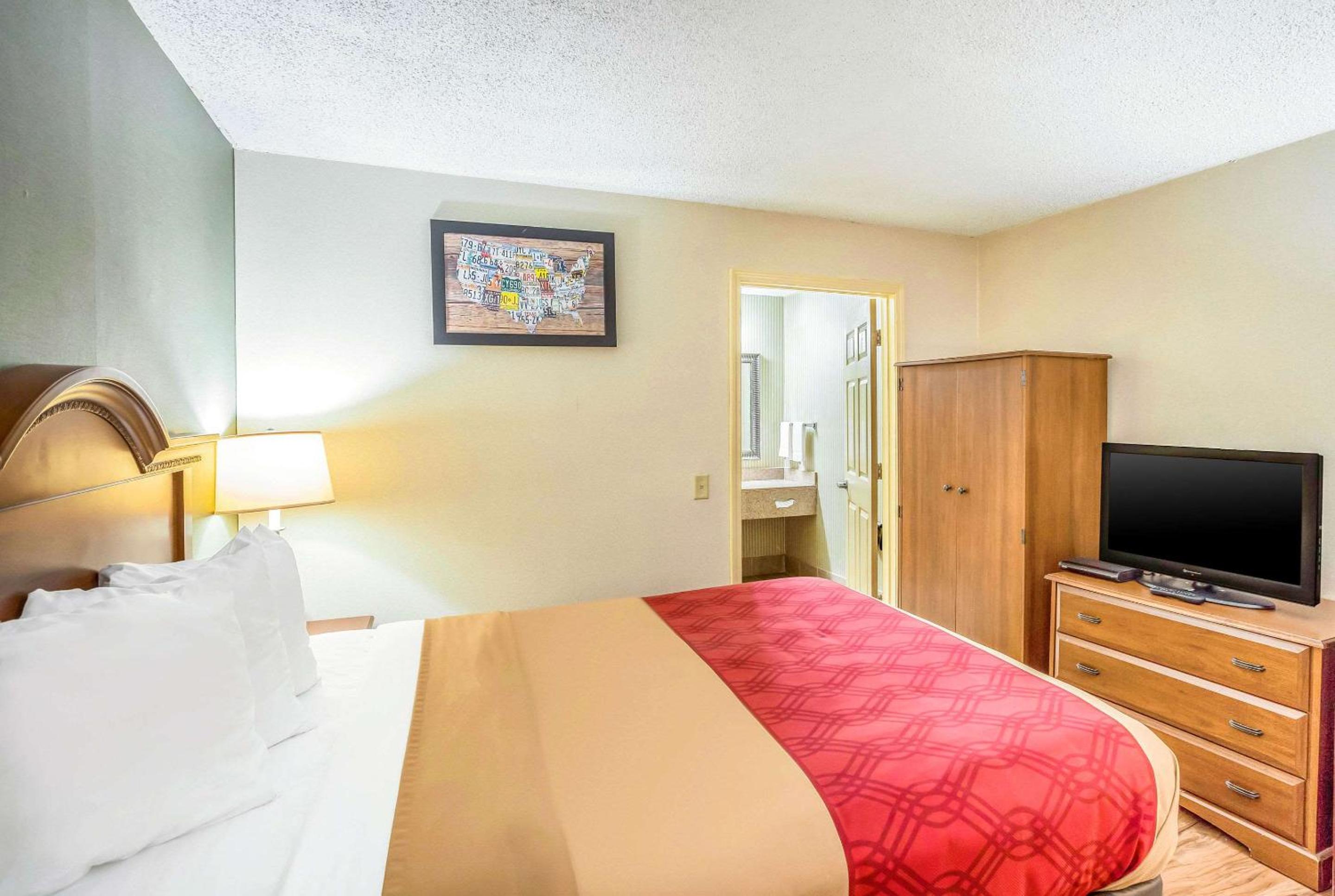 Econo Lodge Huntington - Barboursville University Area view 4