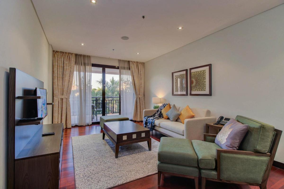 Luxe Getaways Royal Amwaj Palm Jumeirah Resort Apartment Holiday Home