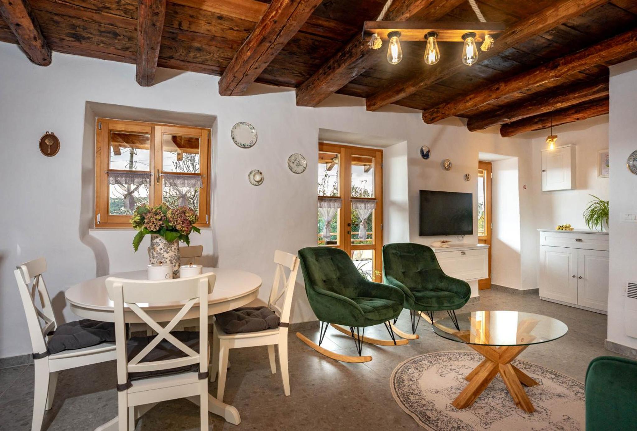 Stone House Heritage Apartment Filumena view 4