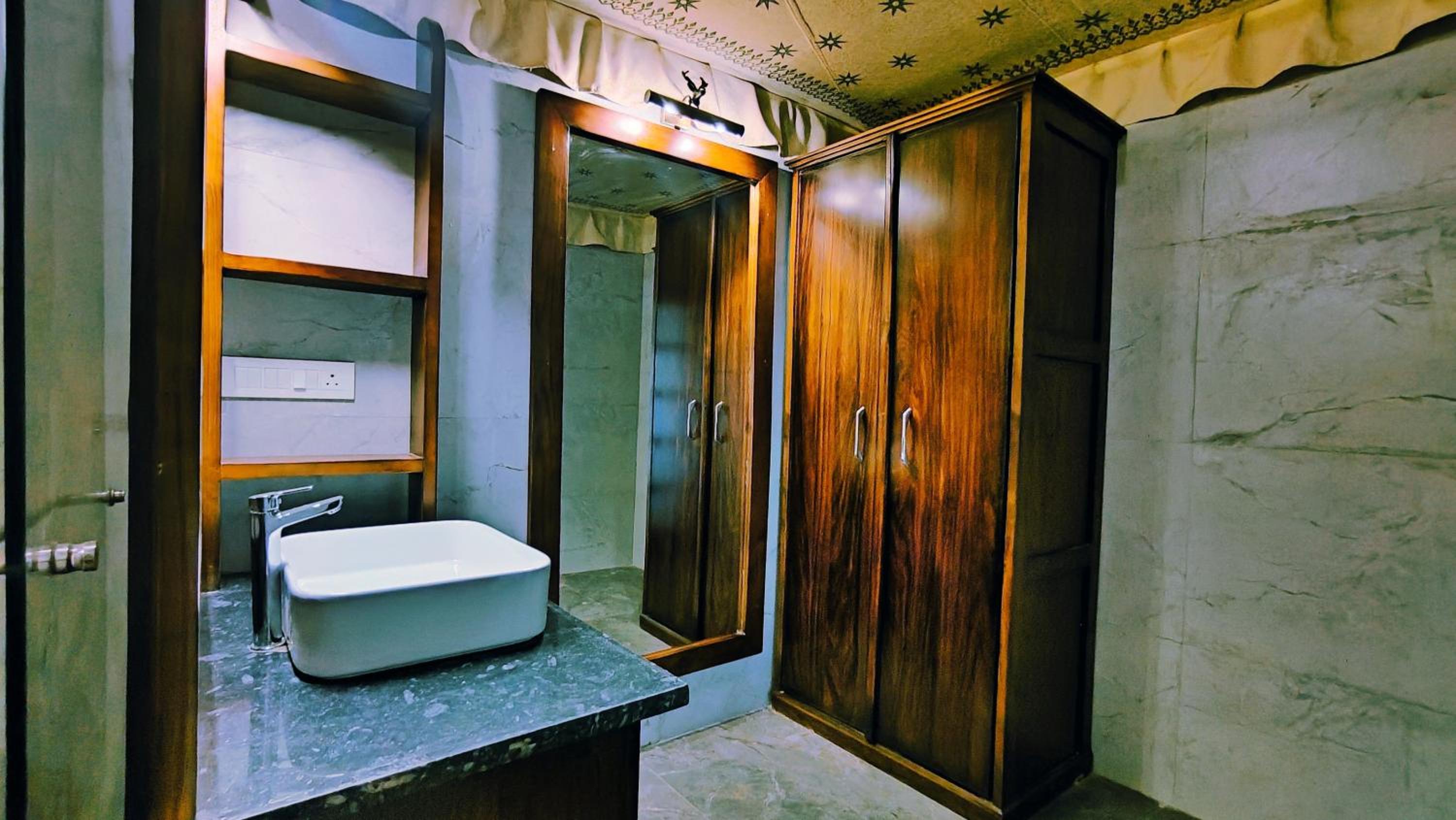Luxe Stayz Signature Pushkar