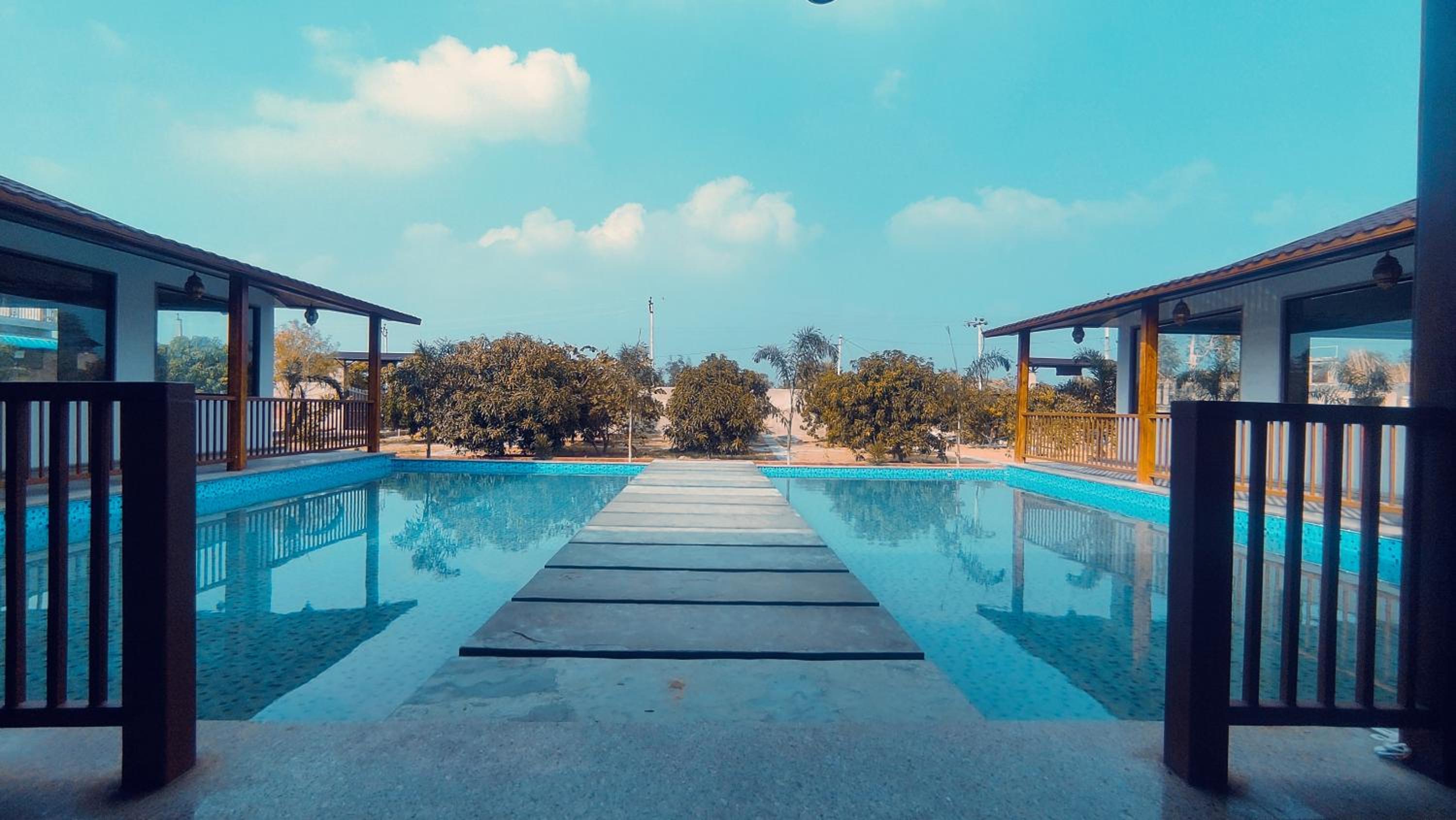 Luxe Stayz Signature Pushkar