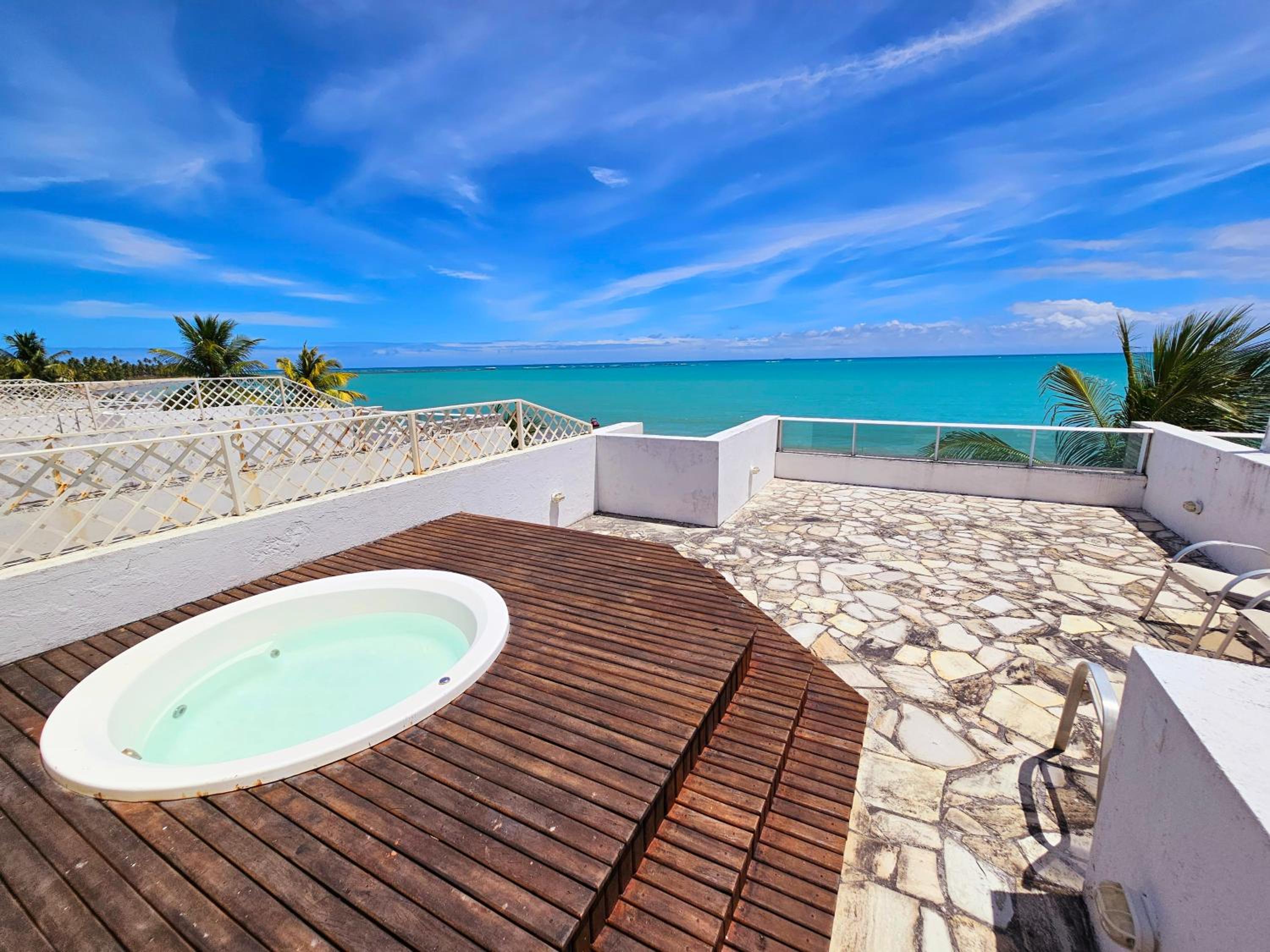 Romantic Sea Villa w/AMAZING SEA VIEW - DIRECTLY ON THE BEACH!