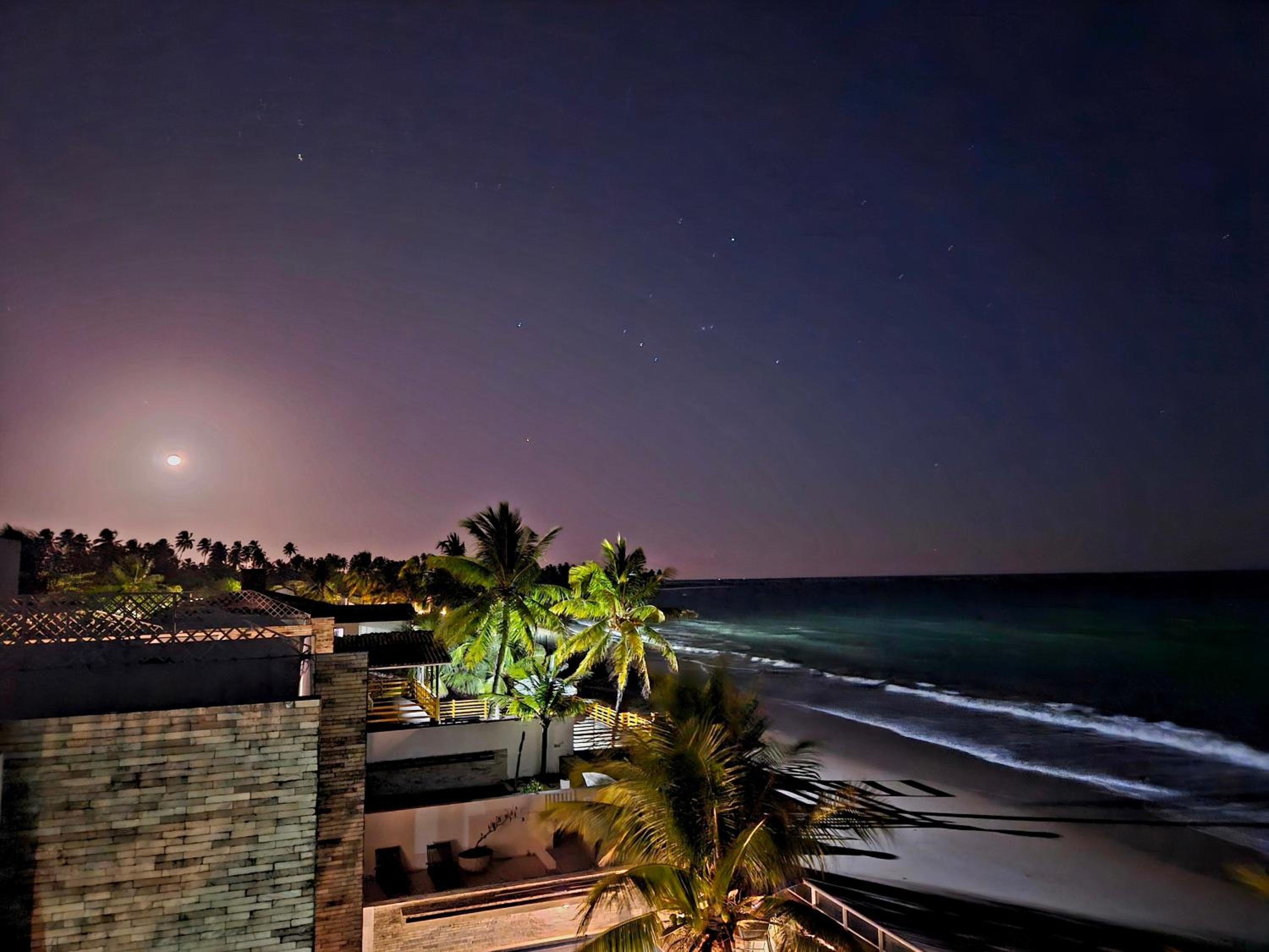 Romantic Sea Villa w/AMAZING SEA VIEW - DIRECTLY ON THE BEACH!