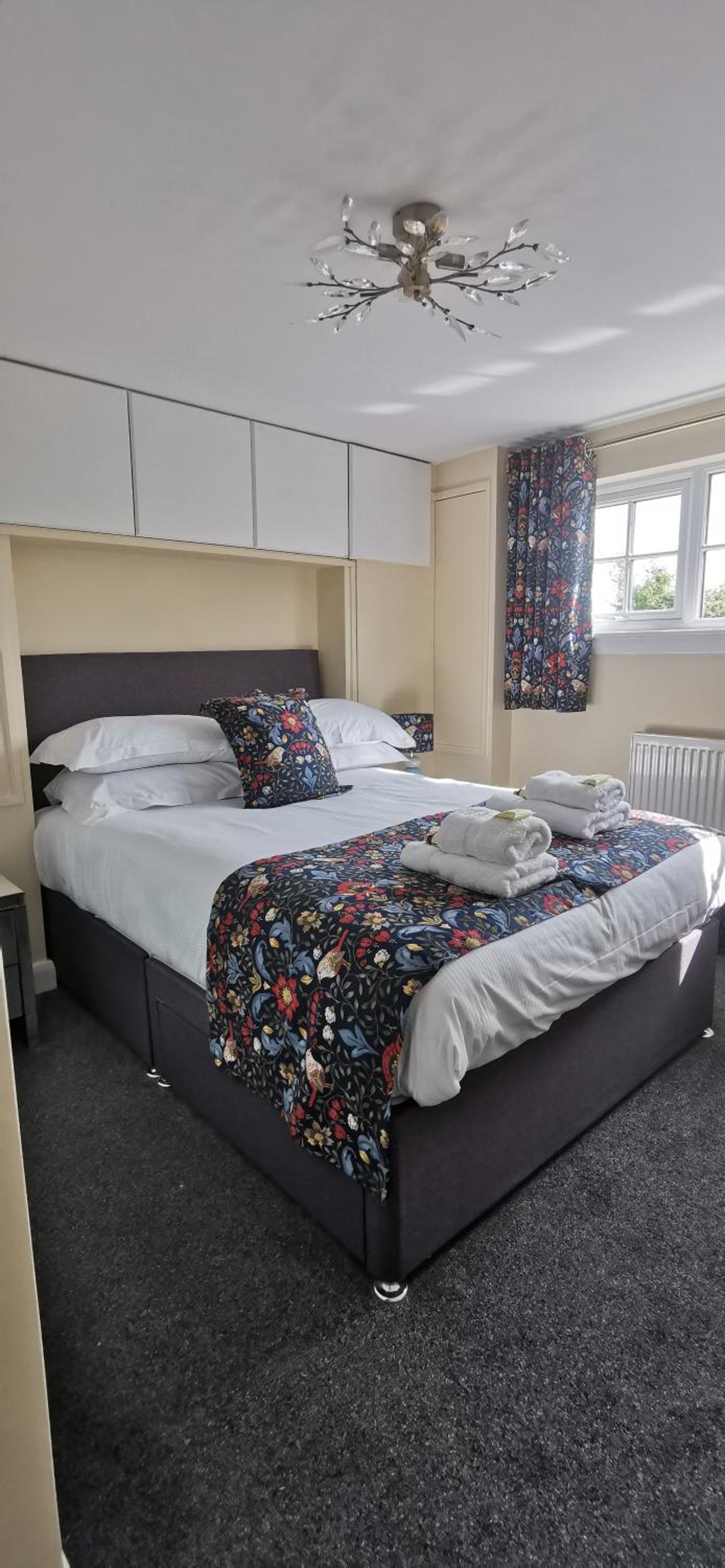 Hotel The Wee Hoose - Image 1