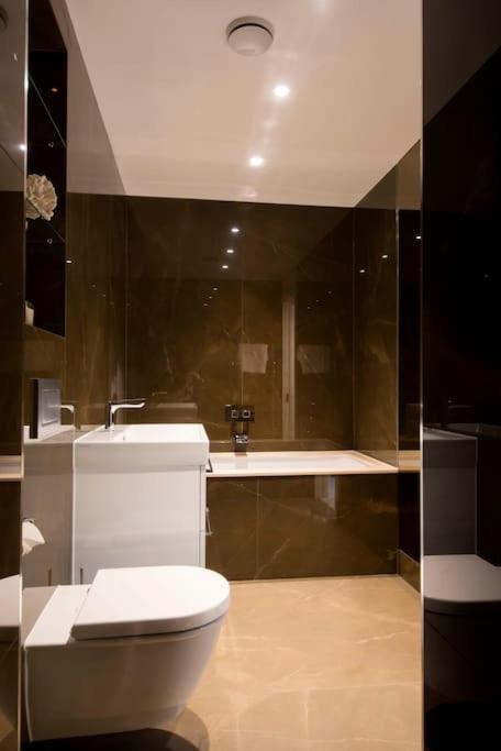 New, luxury 3 bed duplex in Covent Garden