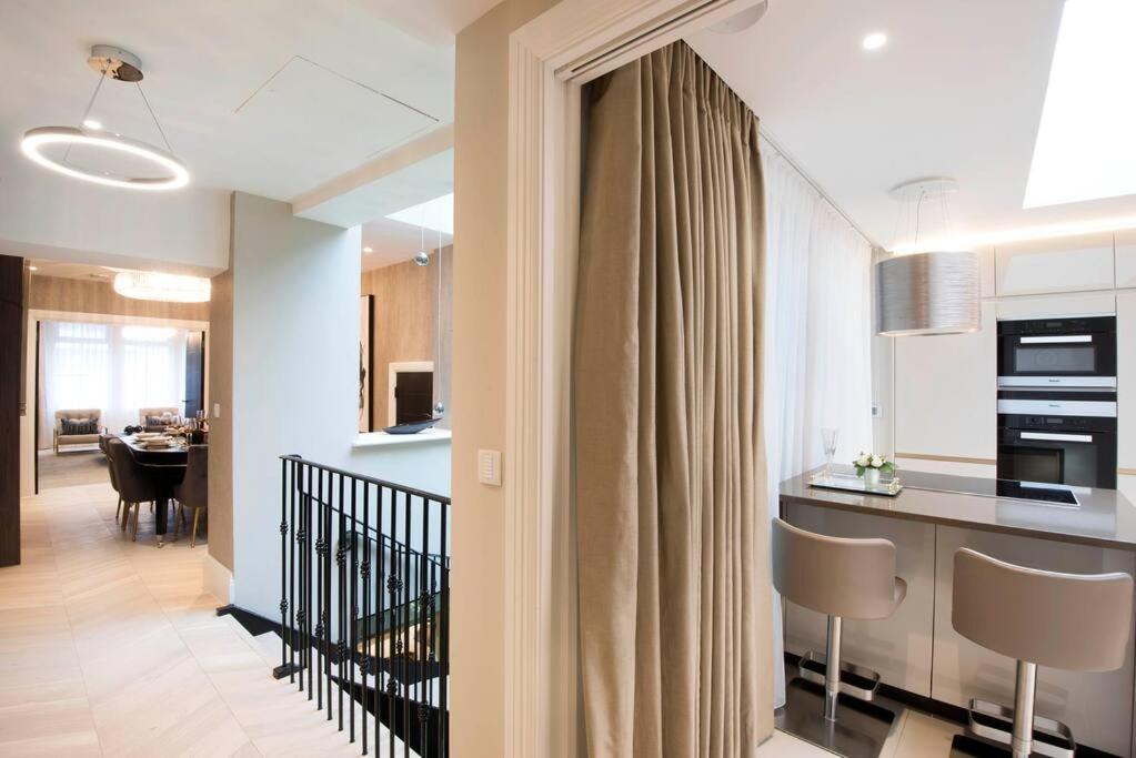 New, luxury 3 bed duplex in Covent Garden