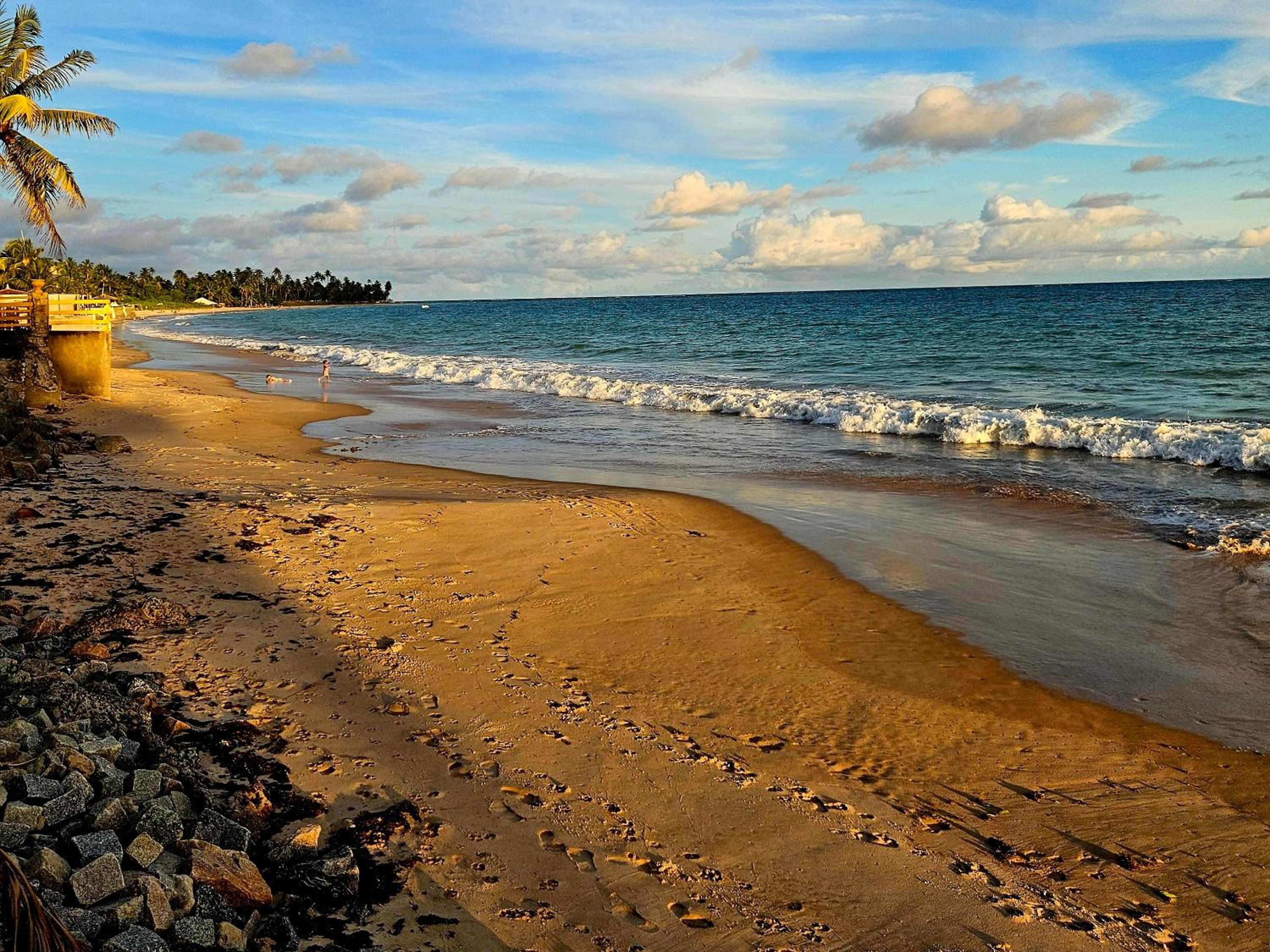 Romantic Sea Villa w/AMAZING SEA VIEW - DIRECTLY ON THE BEACH!
