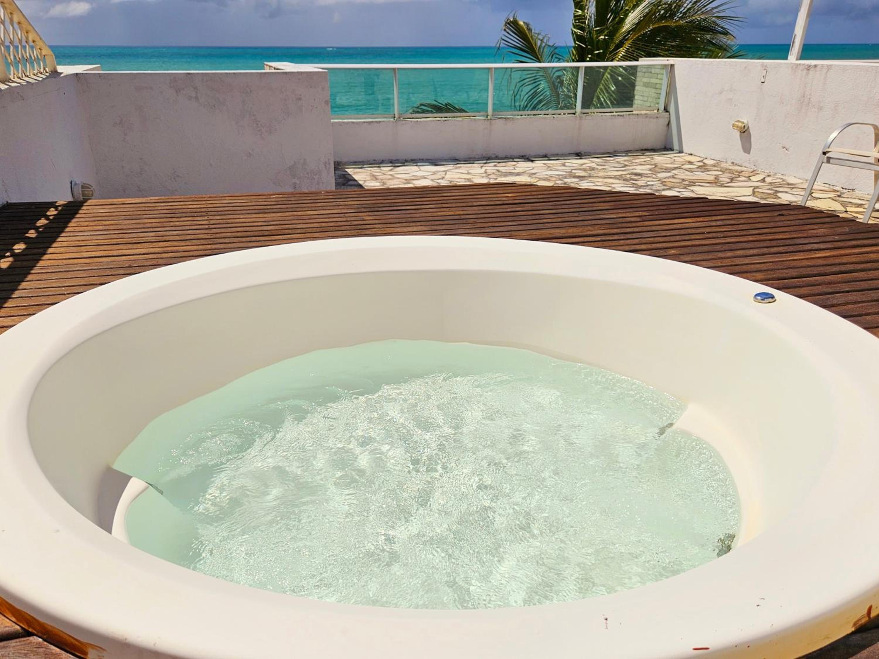 Romantic Sea Villa w/AMAZING SEA VIEW - DIRECTLY ON THE BEACH!