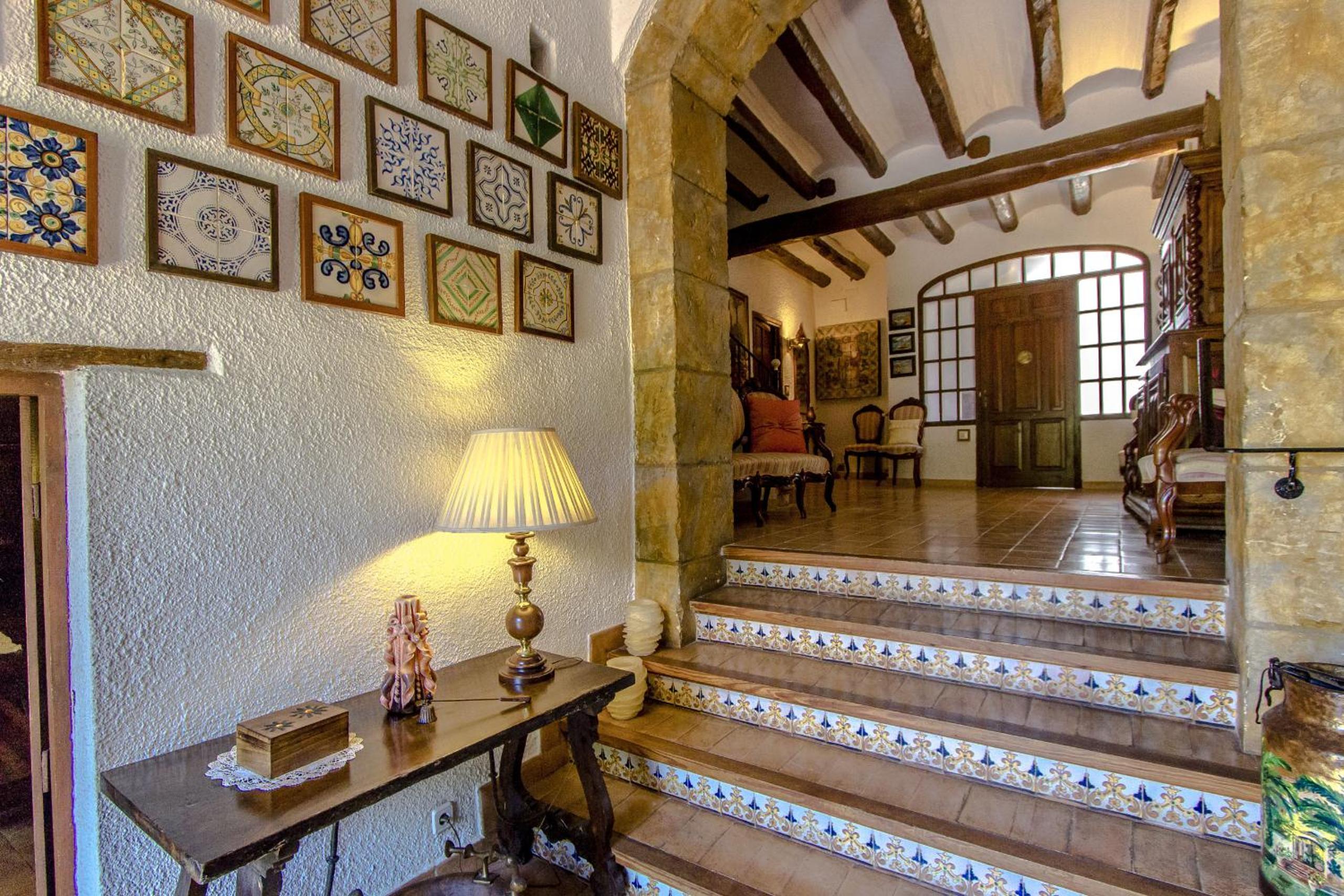 Catalunya Casas Unique sanctuary with extra large pool!