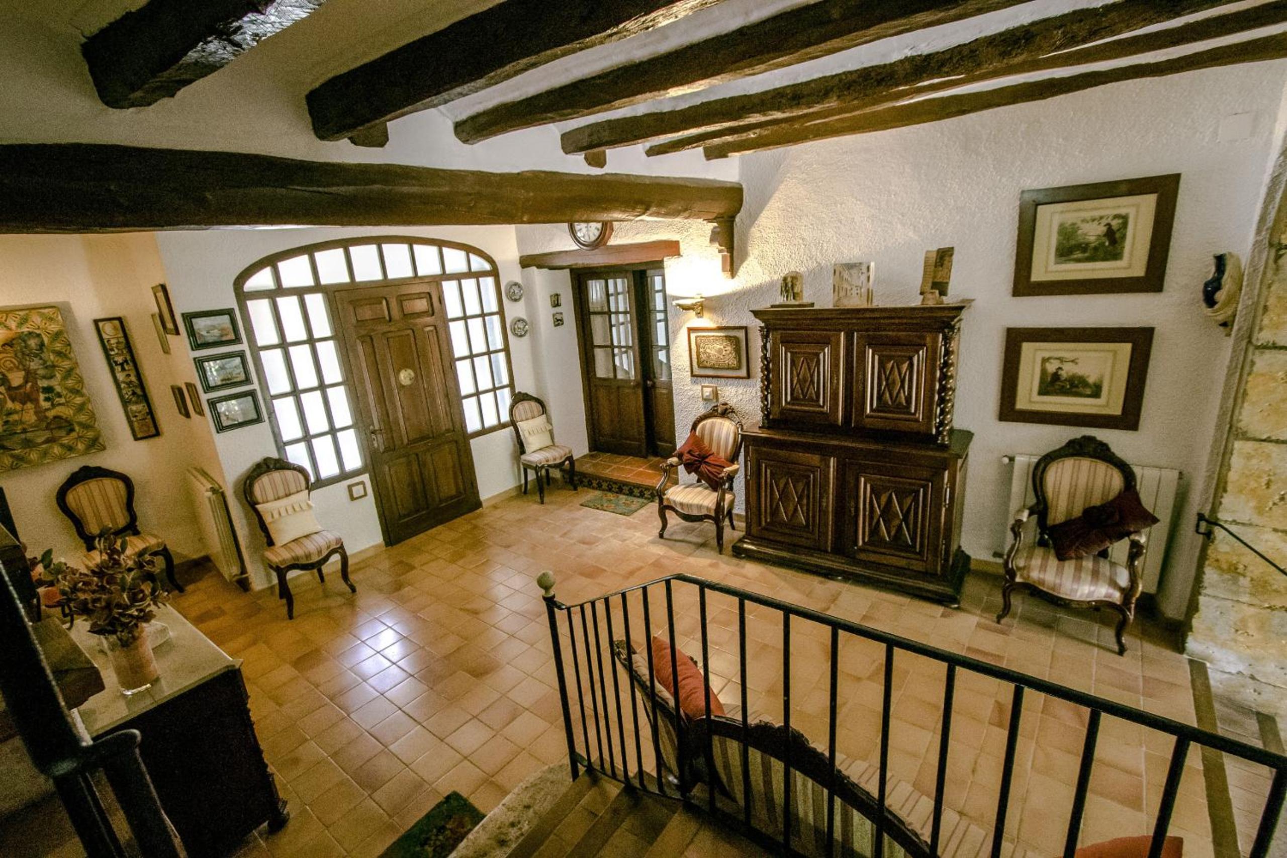 Catalunya Casas Unique sanctuary with extra large pool!
