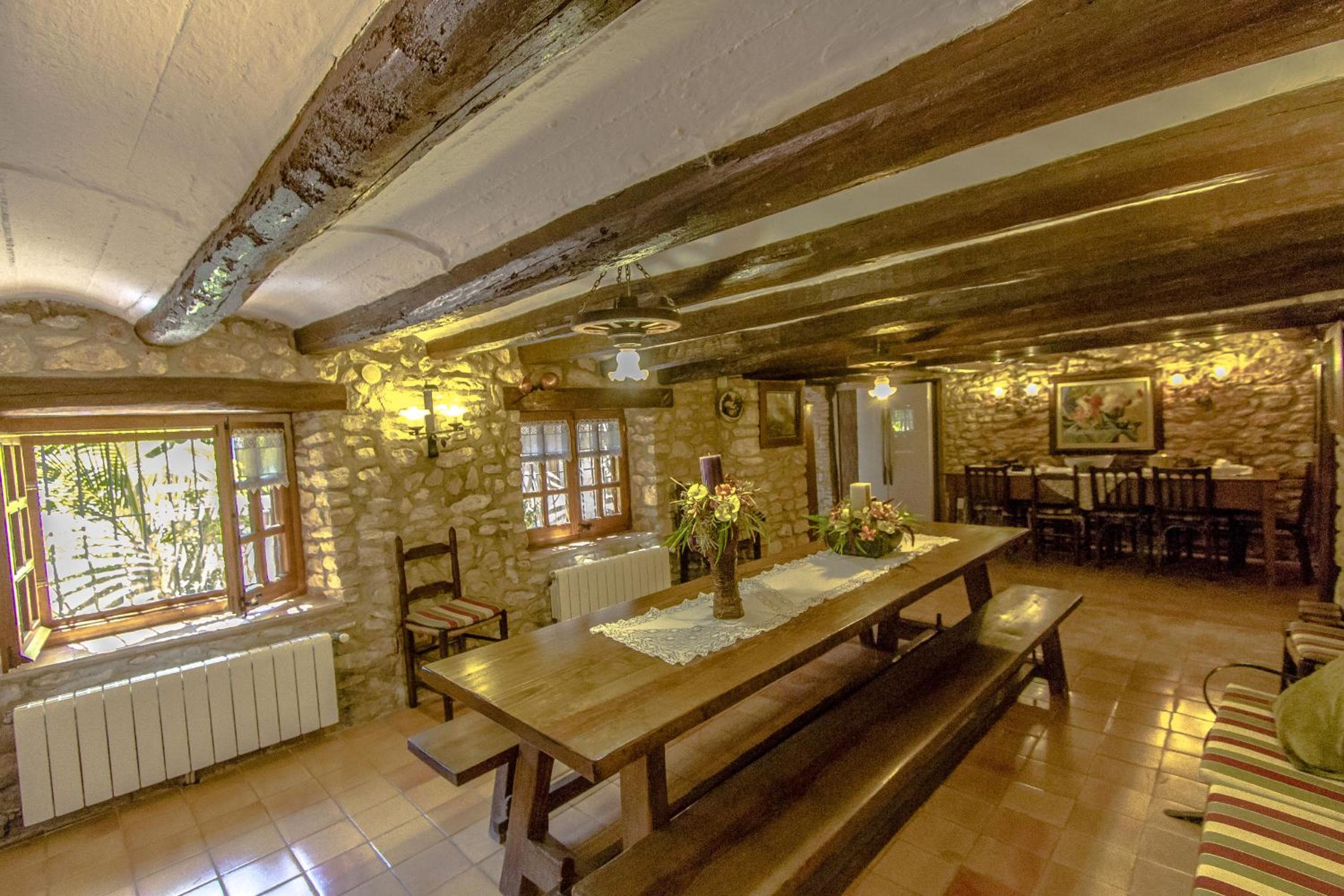 Catalunya Casas Unique sanctuary with extra large pool!