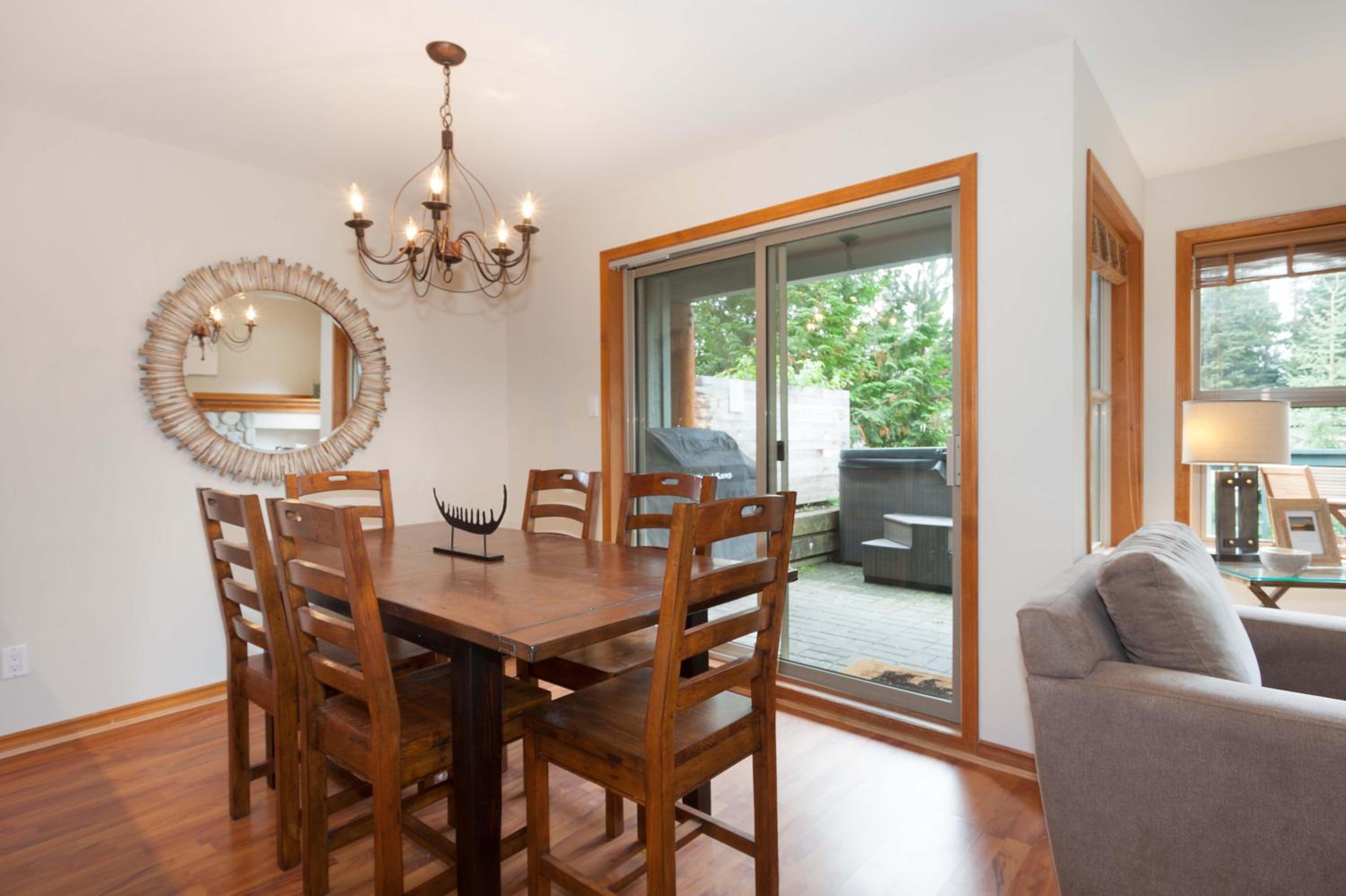 Arrowhead Point 9 | Ski Home, Private Hot Tub, Shuttle Bus to Village