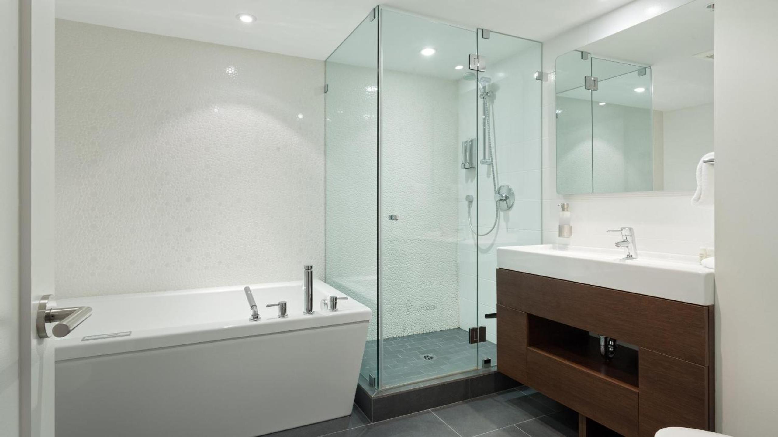 Wintergreen 34 | Townhome a Short Walk to Skiing & Blackcomb Gondola, Secure Parking