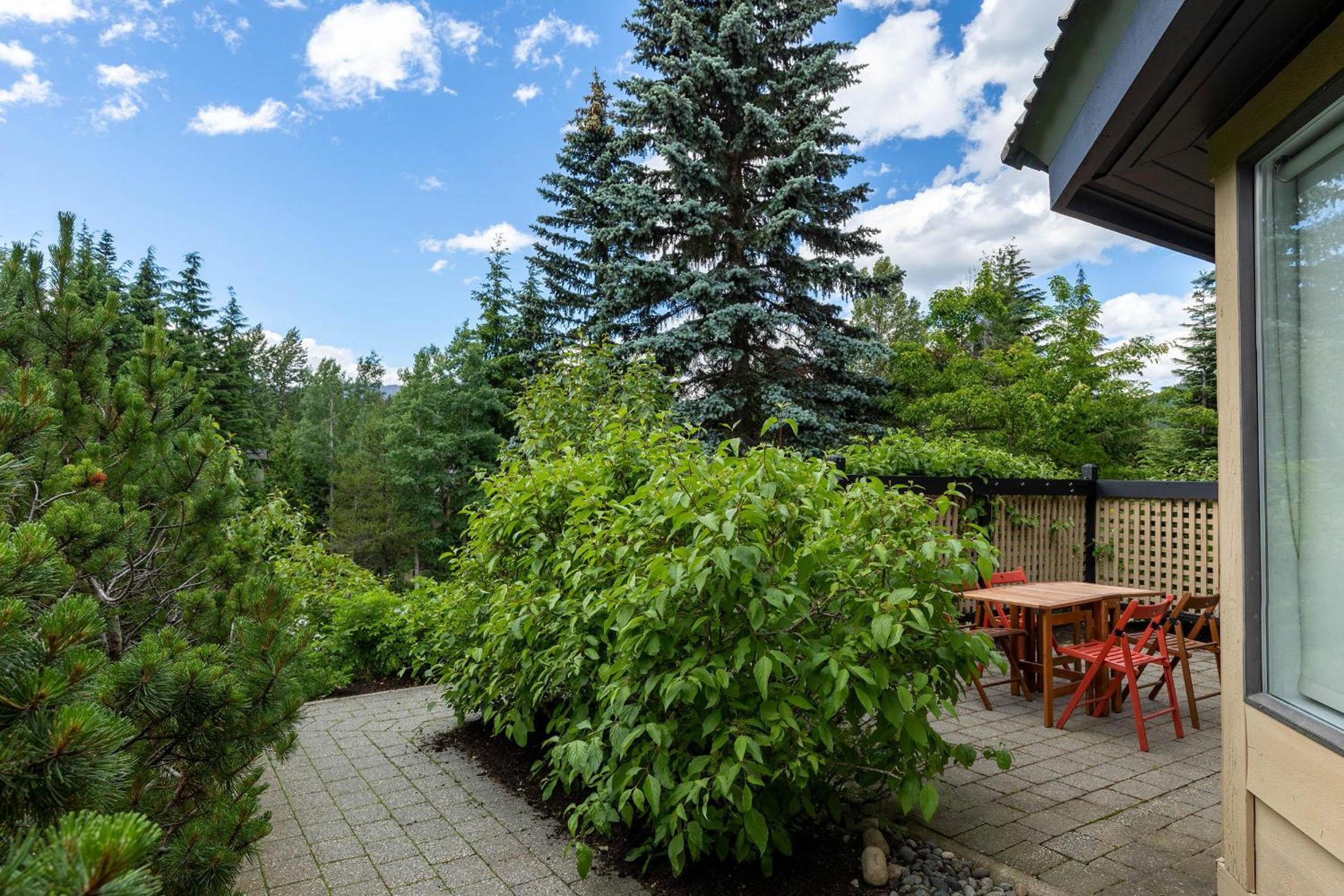 Wintergreen 34 | Townhome a Short Walk to Skiing & Blackcomb Gondola, Secure Parking
