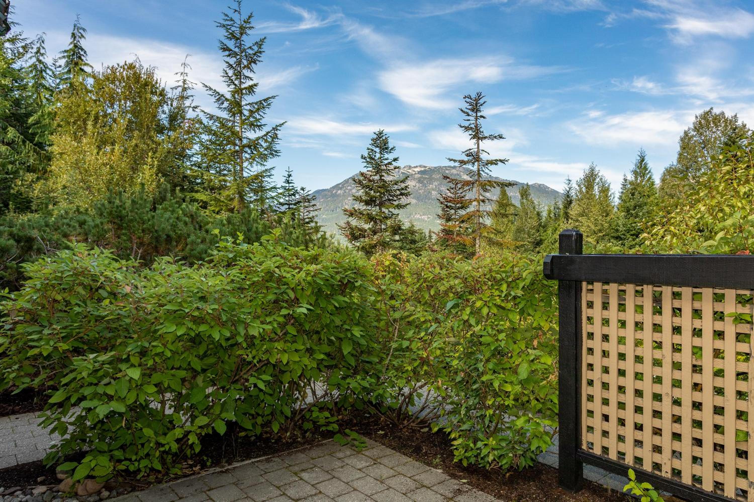 Wintergreen 34 | Townhome a Short Walk to Skiing & Blackcomb Gondola, Secure Parking