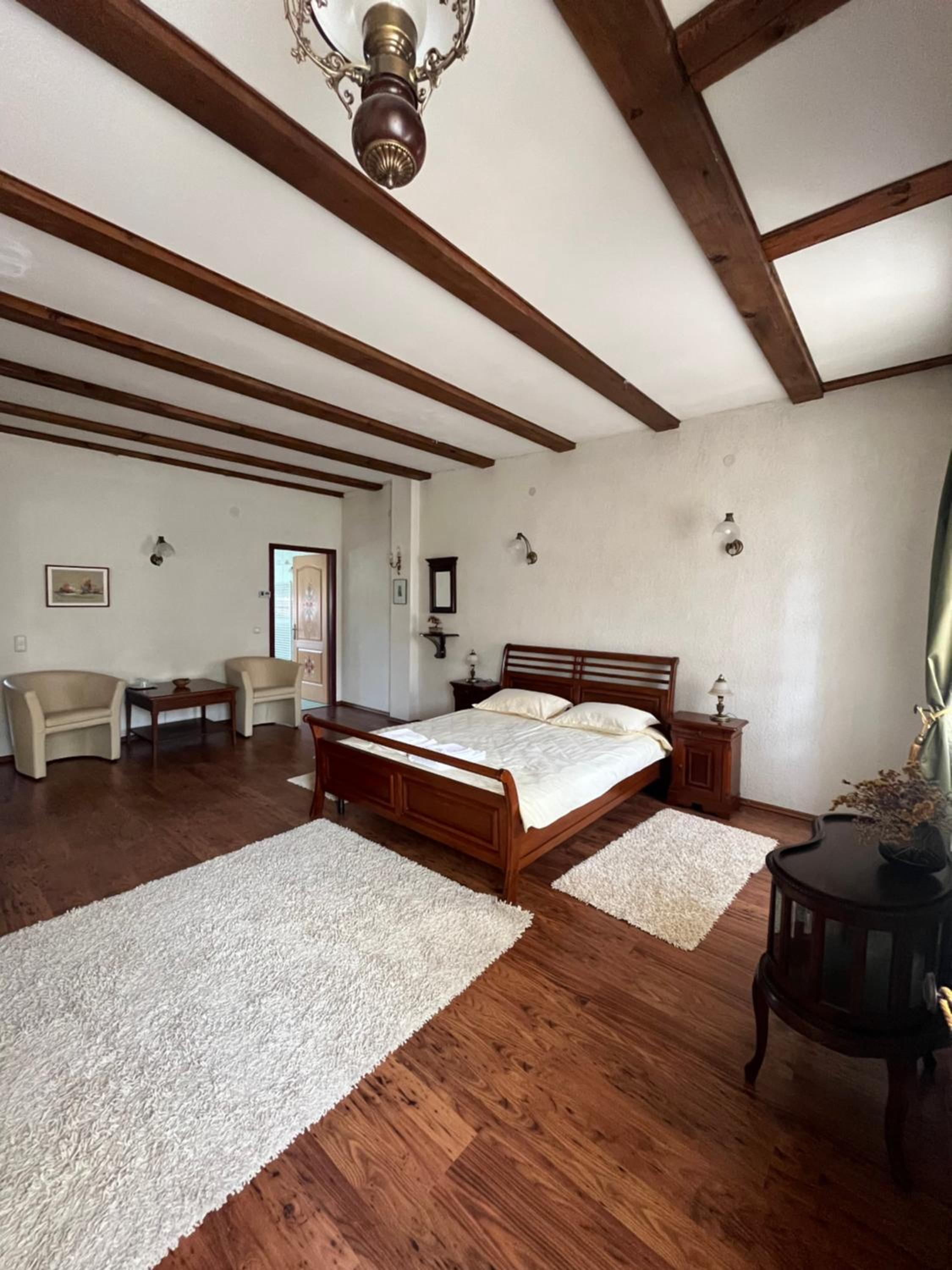 Luna House