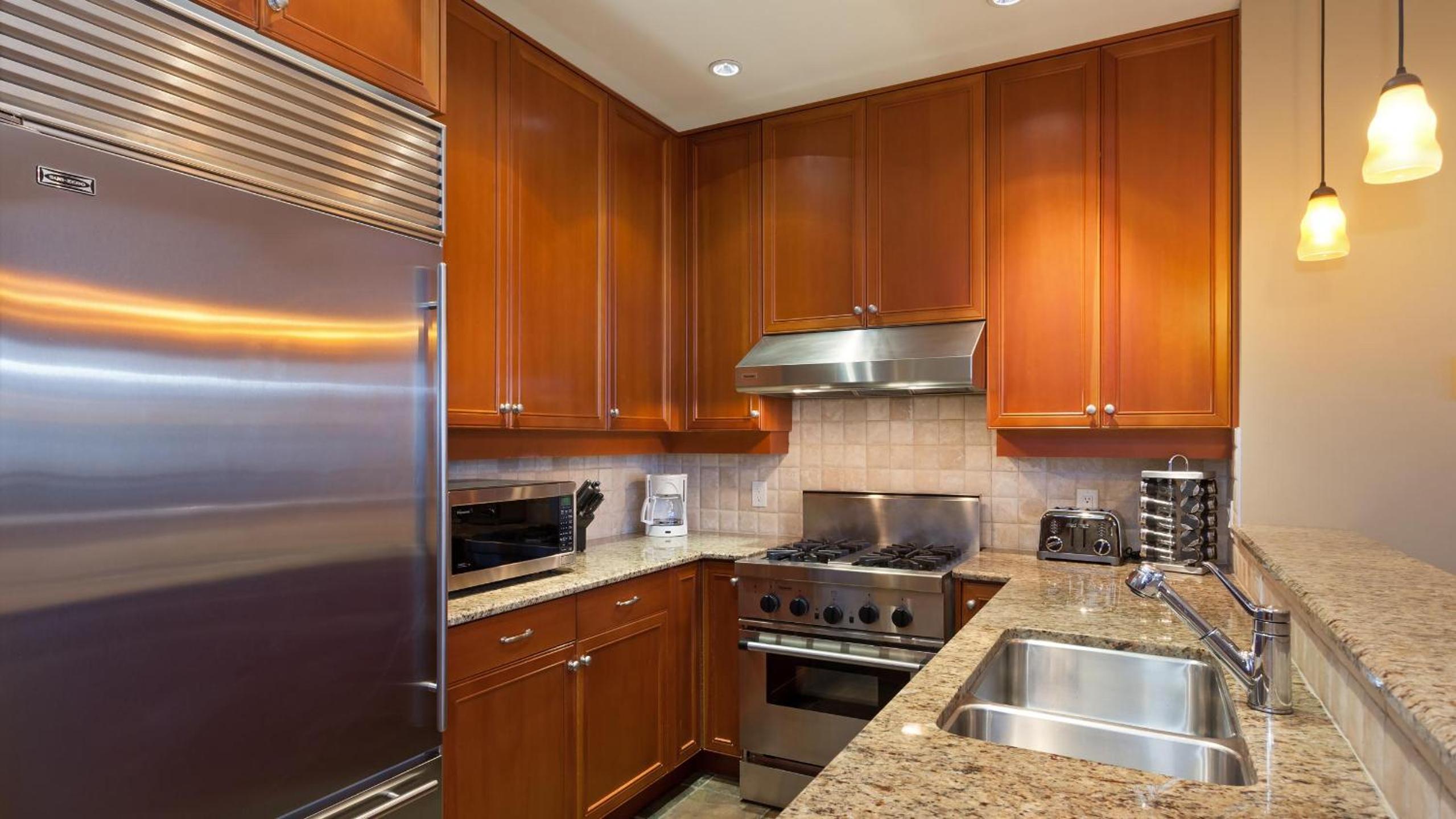 Taluswood The Heights 18 | Mountainside Townhome w/ Ski Access, Hot Tub, Tranquil Views