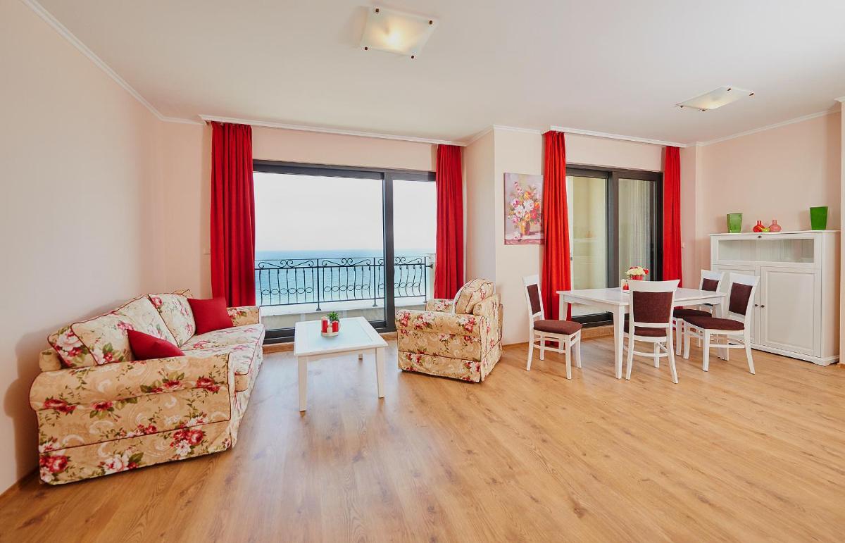 Pomorie Seafront Apartments view 2