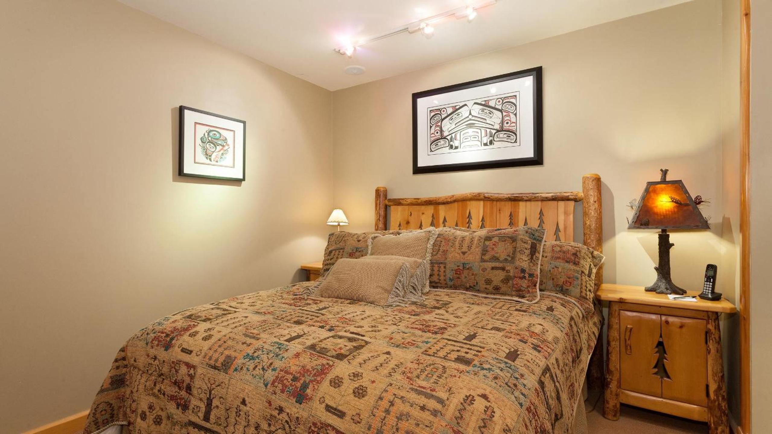 Hearthstone Lodge 3 | Central Whistler Village Condo with Sauna & Hot Tub