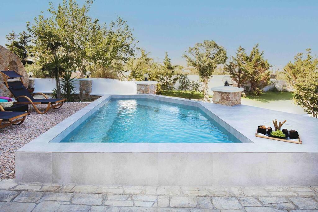Selenophile Villa with heated pool