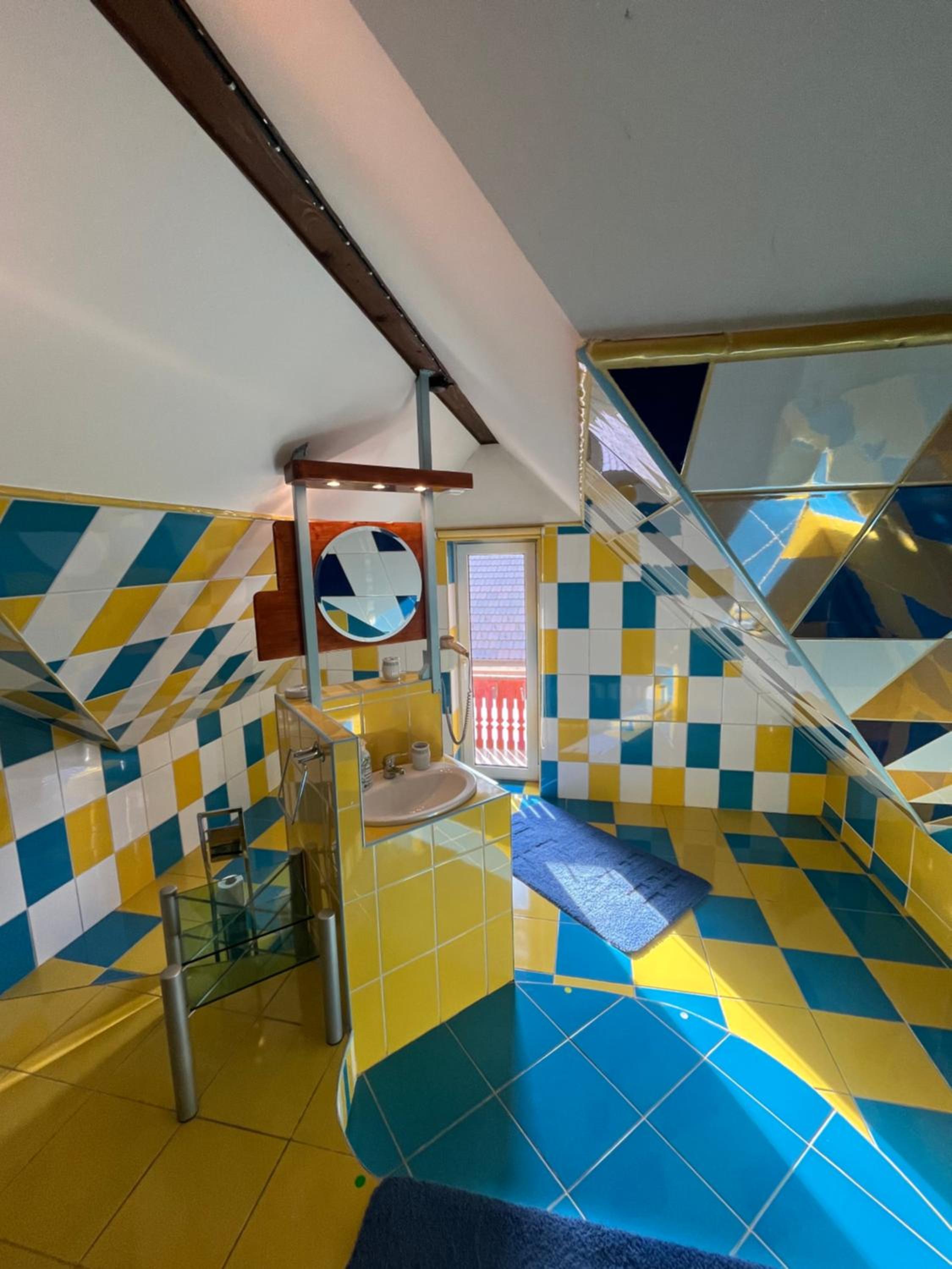 Luna House