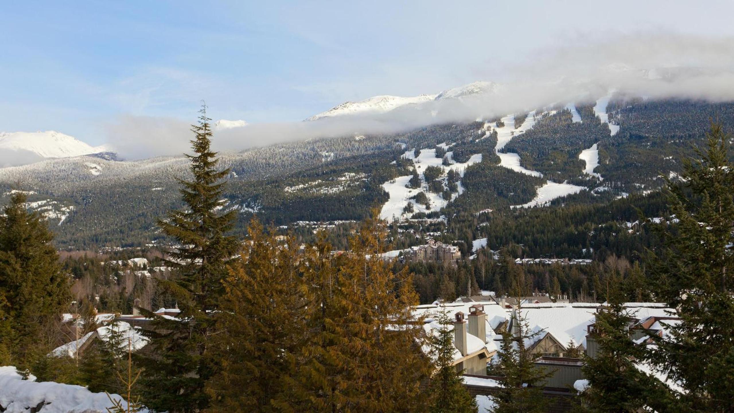 Peak View Chalet | Spacious Chalet, Stunning Mountain Views, Private Hot Tub