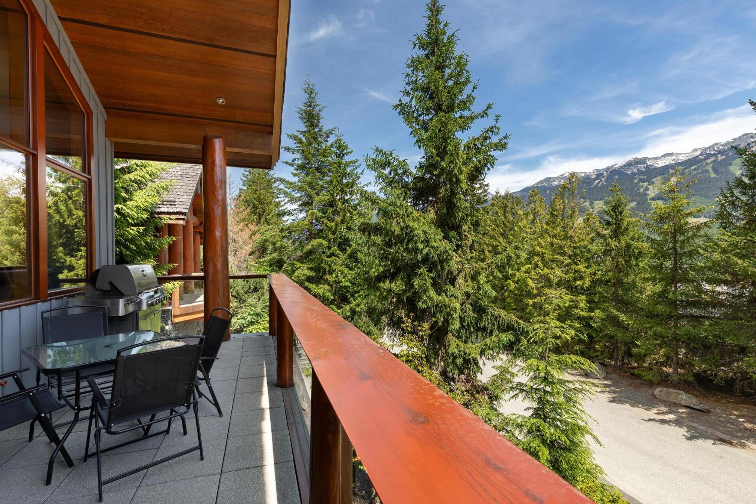 Peak View Chalet | Spacious Chalet, Stunning Mountain Views, Private Hot Tub