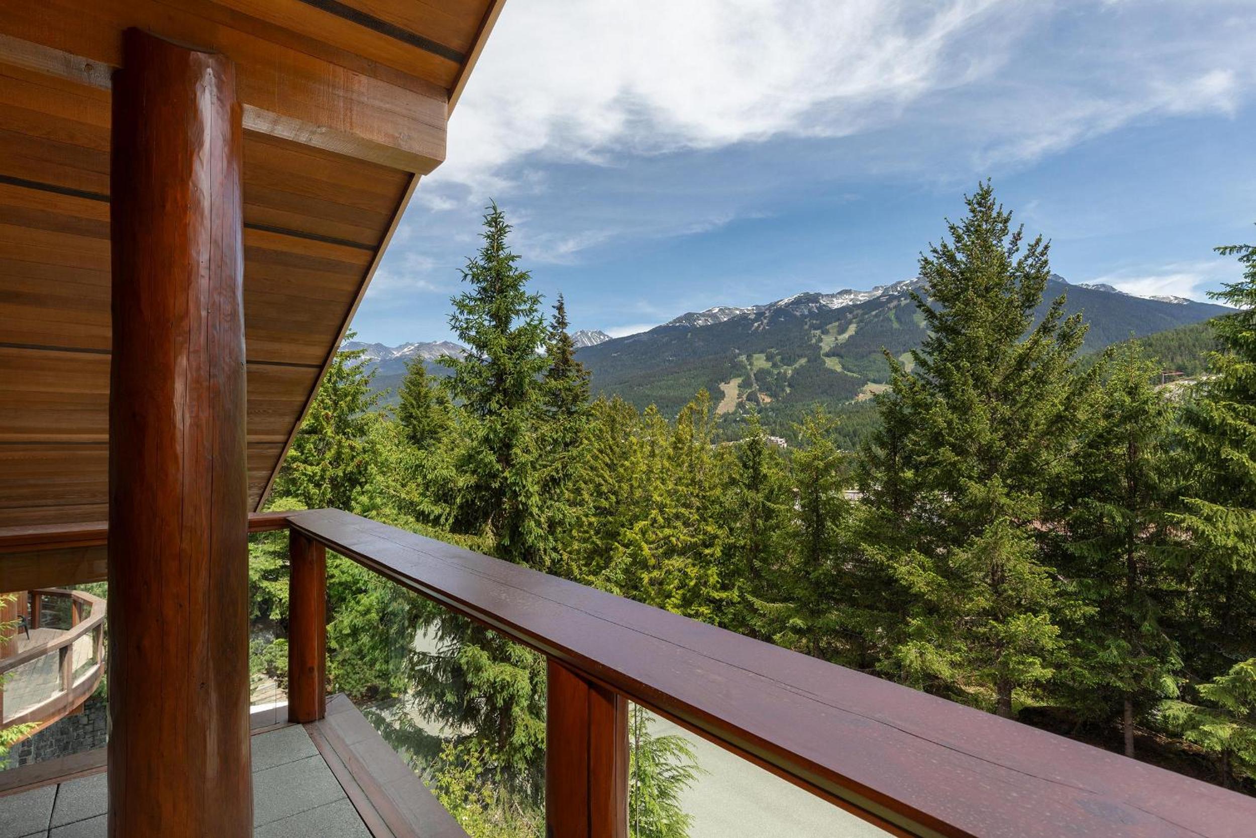 Peak View Chalet | Spacious Chalet, Stunning Mountain Views, Private Hot Tub