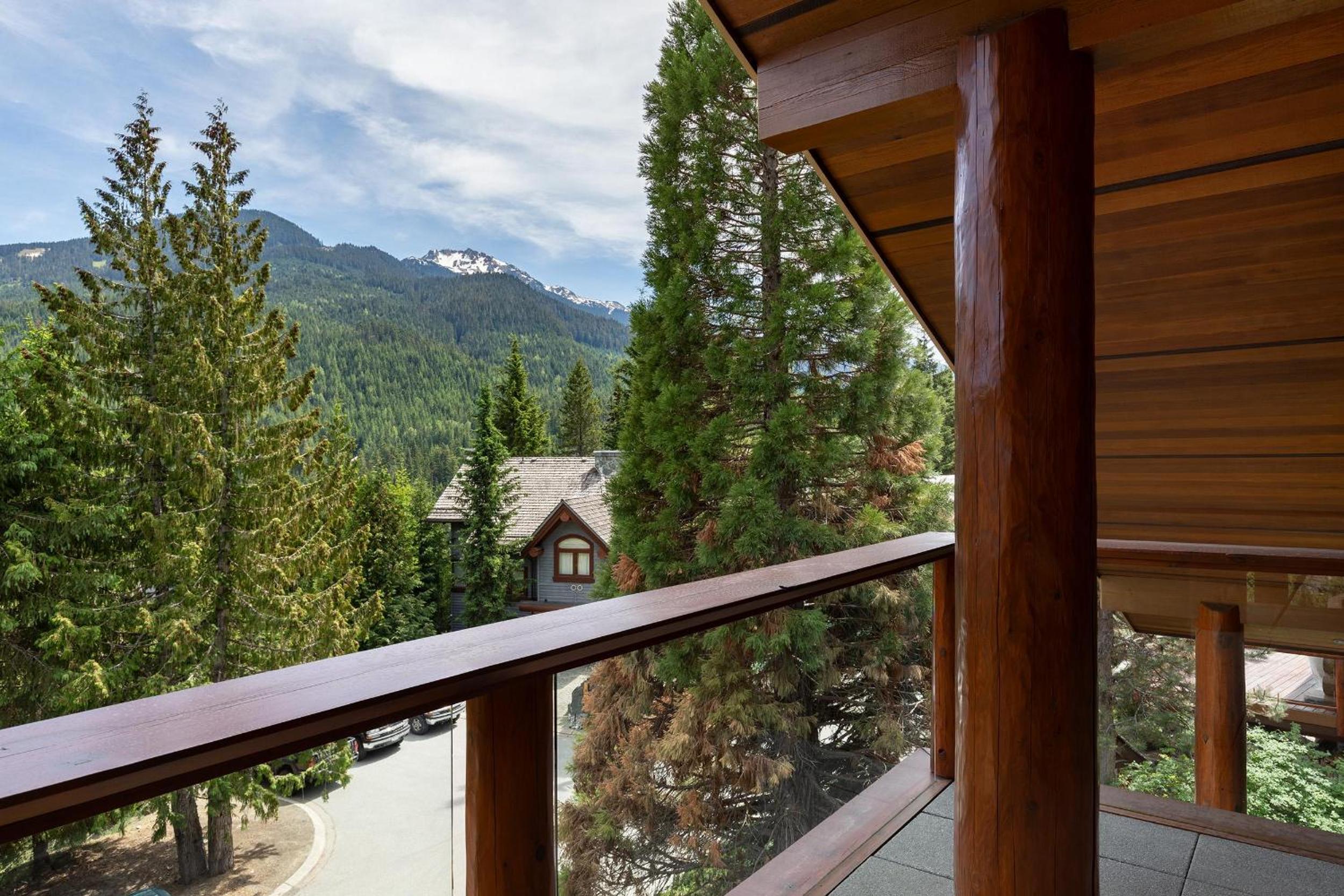 Peak View Chalet | Spacious Chalet, Stunning Mountain Views, Private Hot Tub